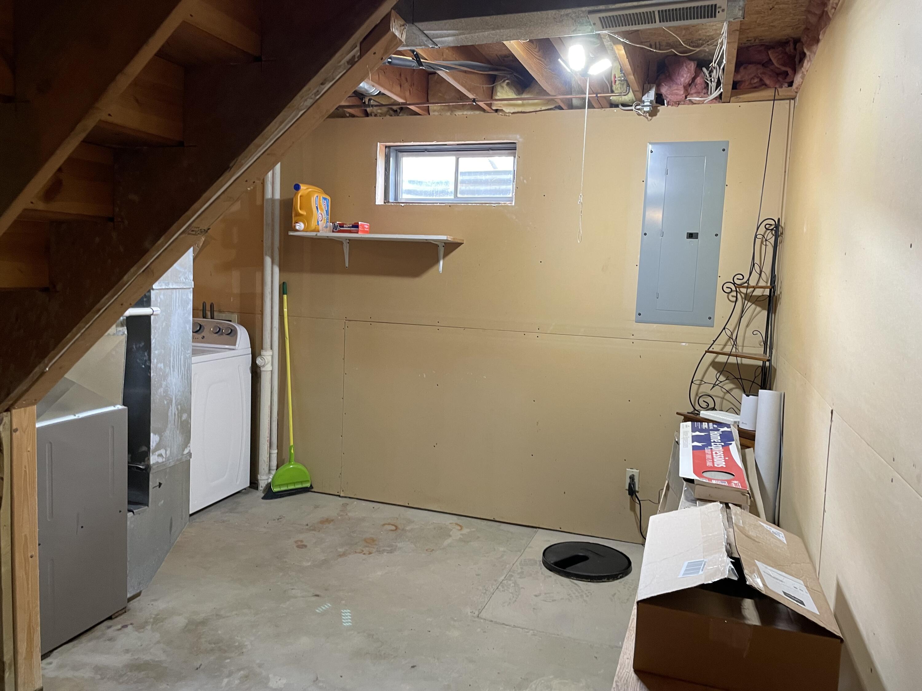 1905 Henry Johns Bangor WI 54614 1934253 image31