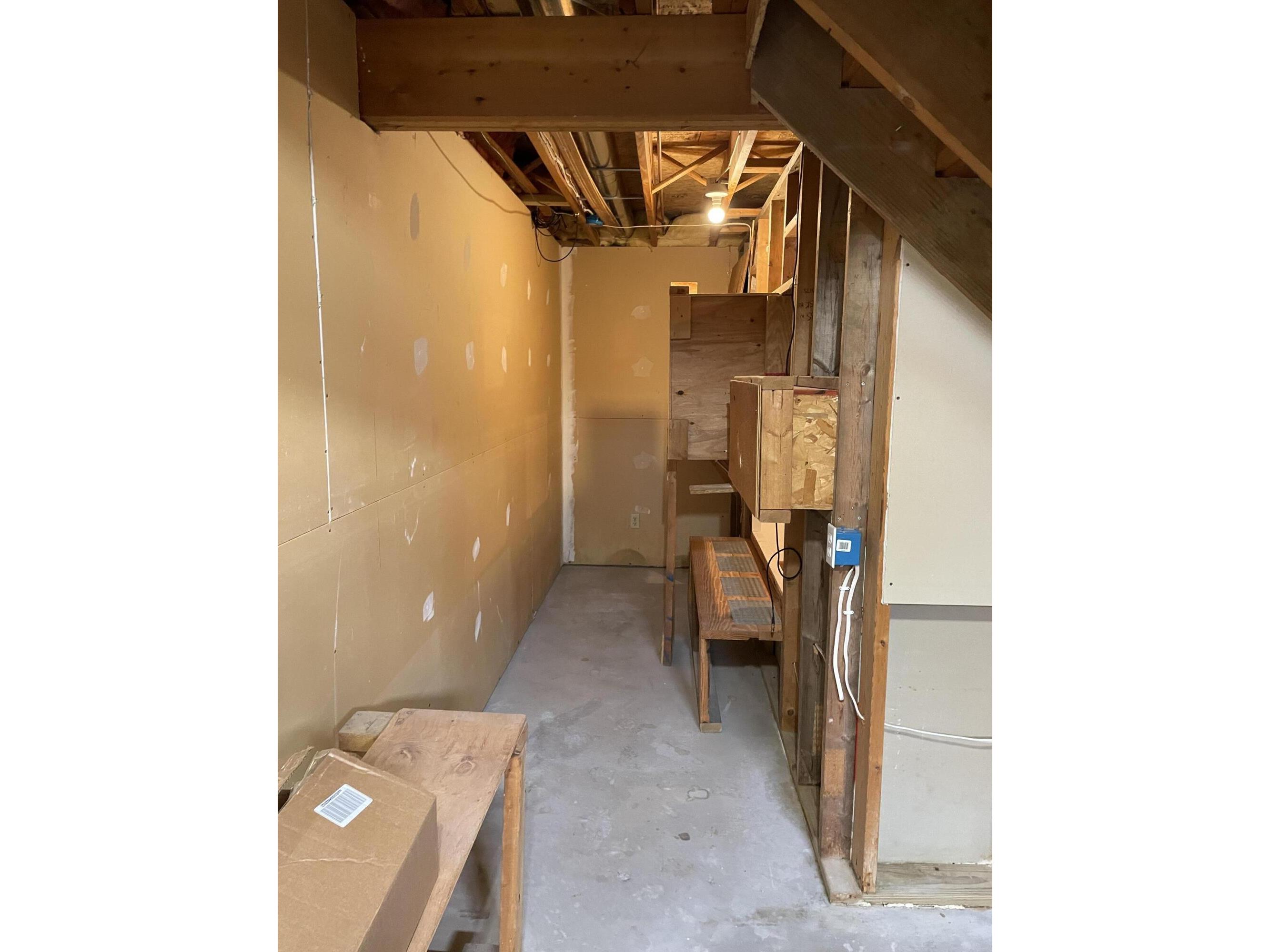 1905 Henry Johns Bangor WI 54614 1934253 image35