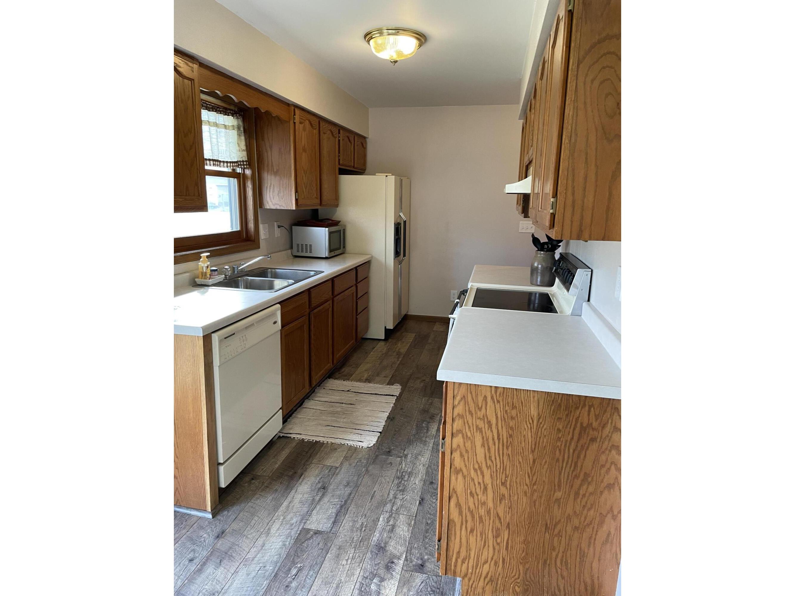 1905 Henry Johns Bangor WI 54614 1934253 image6