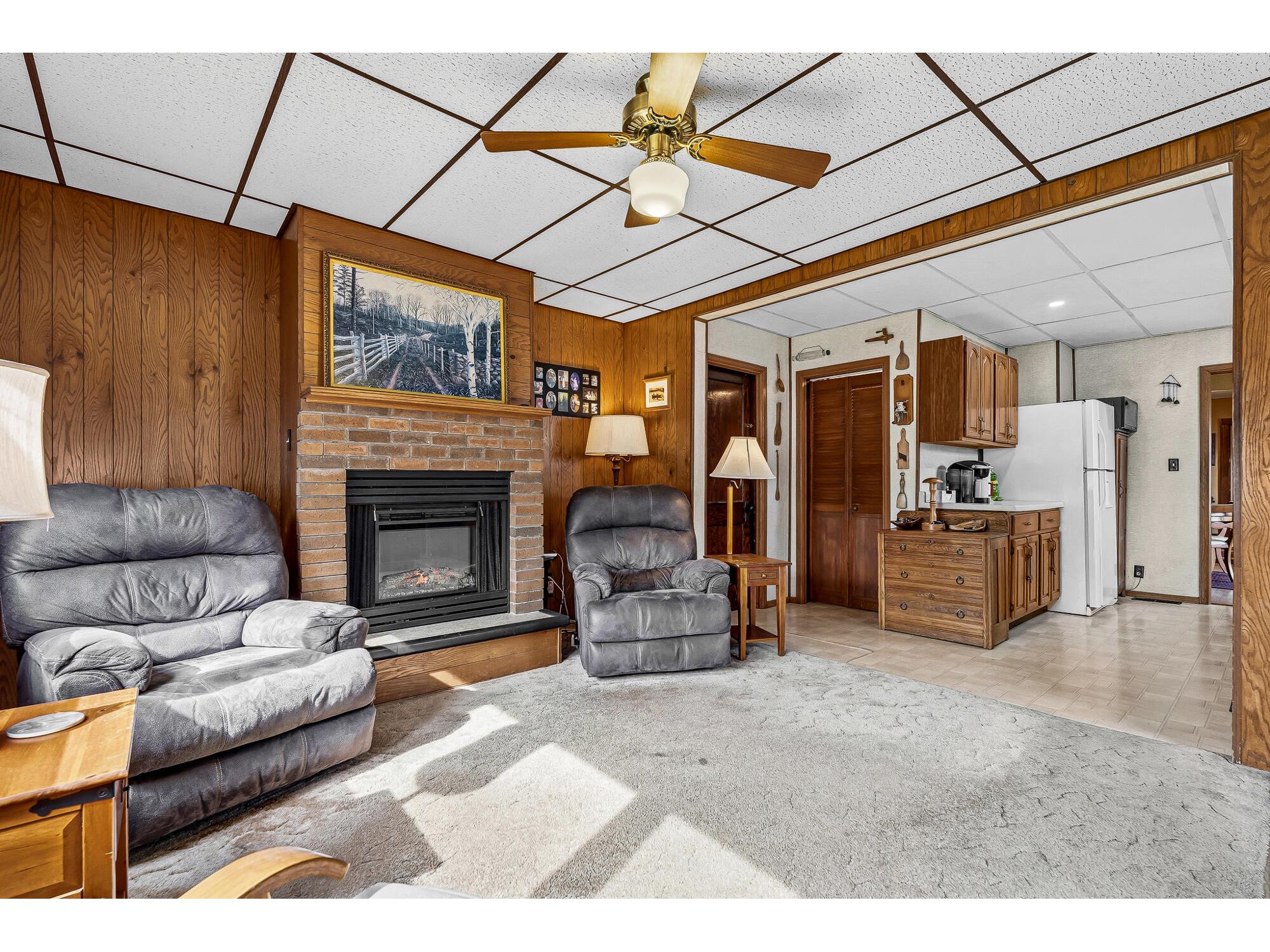 1905 Wood La Crosse WI 54603 1960355 image11