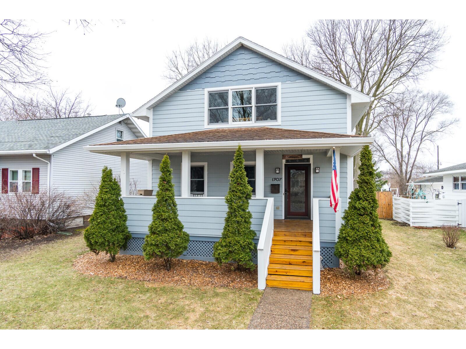 1907 Charles La Crosse WI 54603 1829967 image1