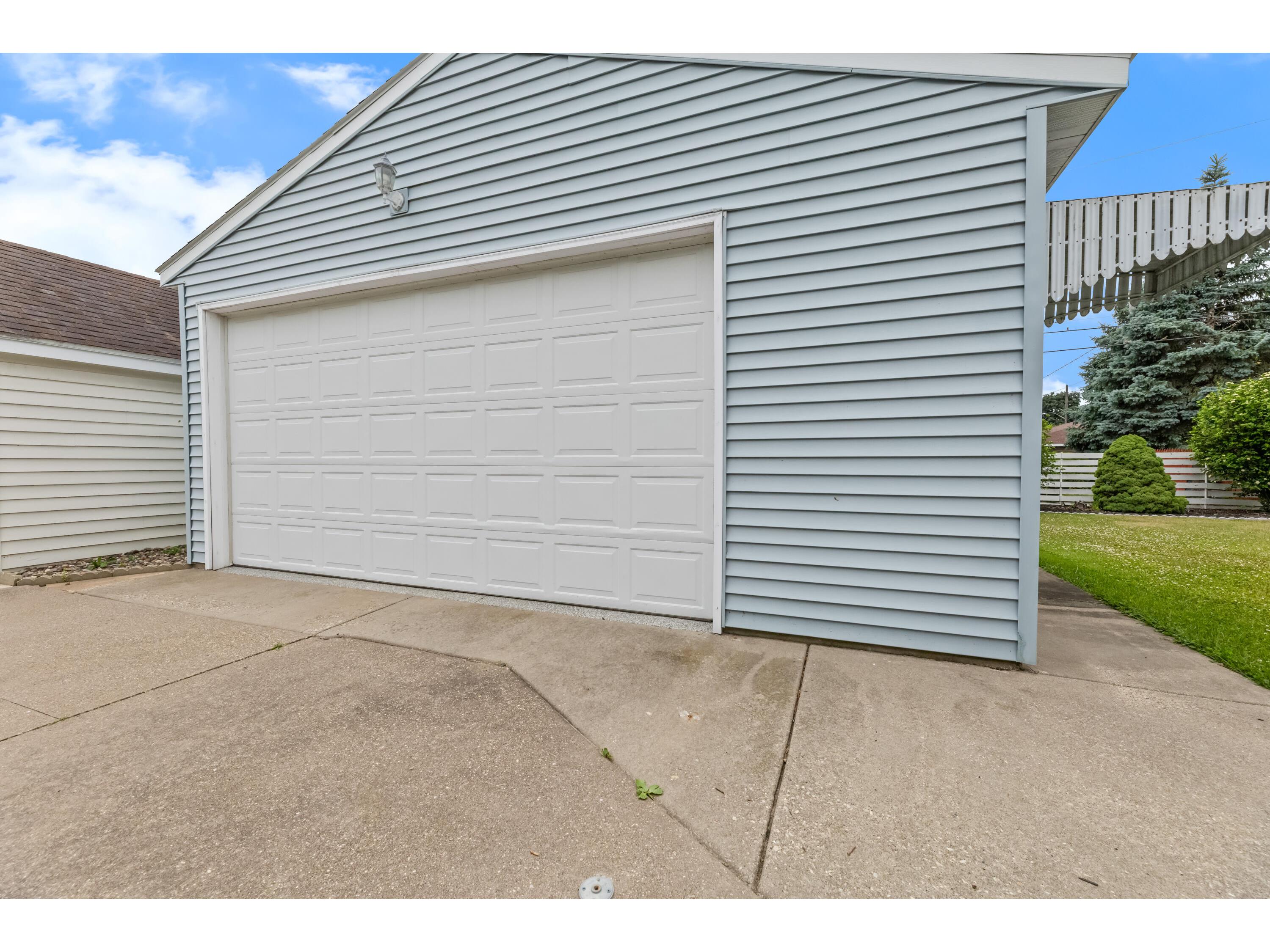 1908 23rd La Crosse WI 54601 1966972 image8