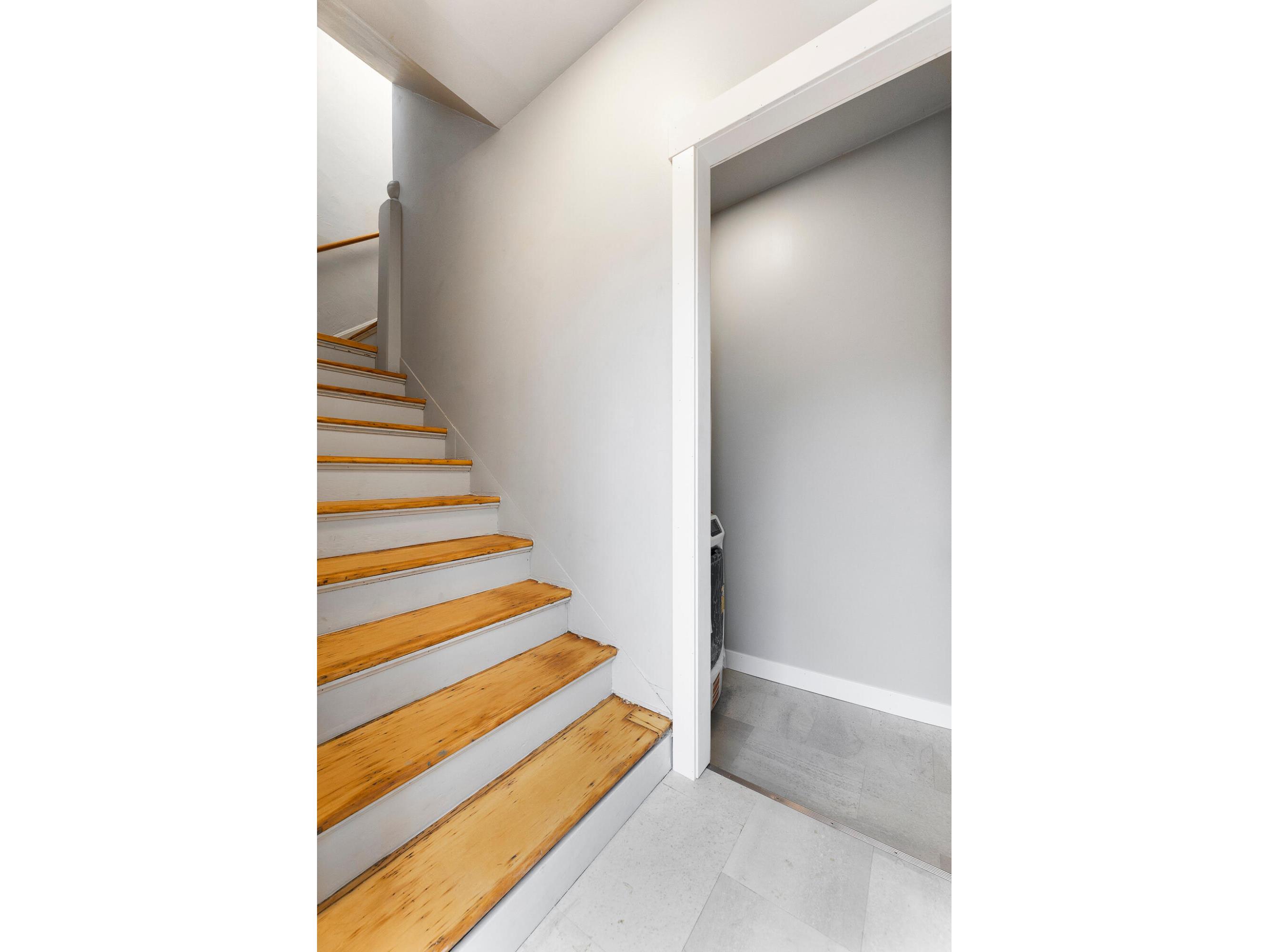 1909-1911 Kane La Crosse WI 54603 1946222 image25