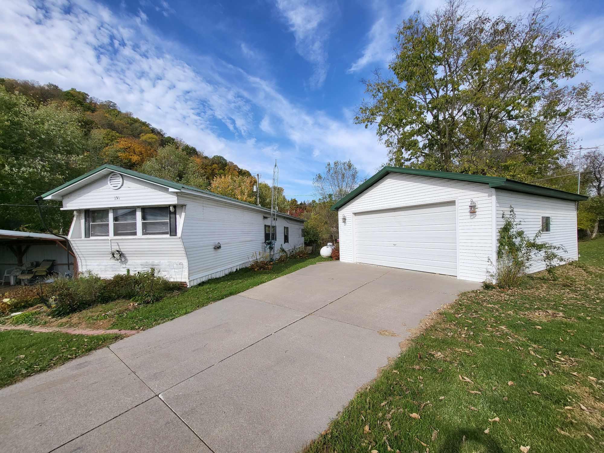 191 Pleasant New Albin IA 52160 1855181 image1