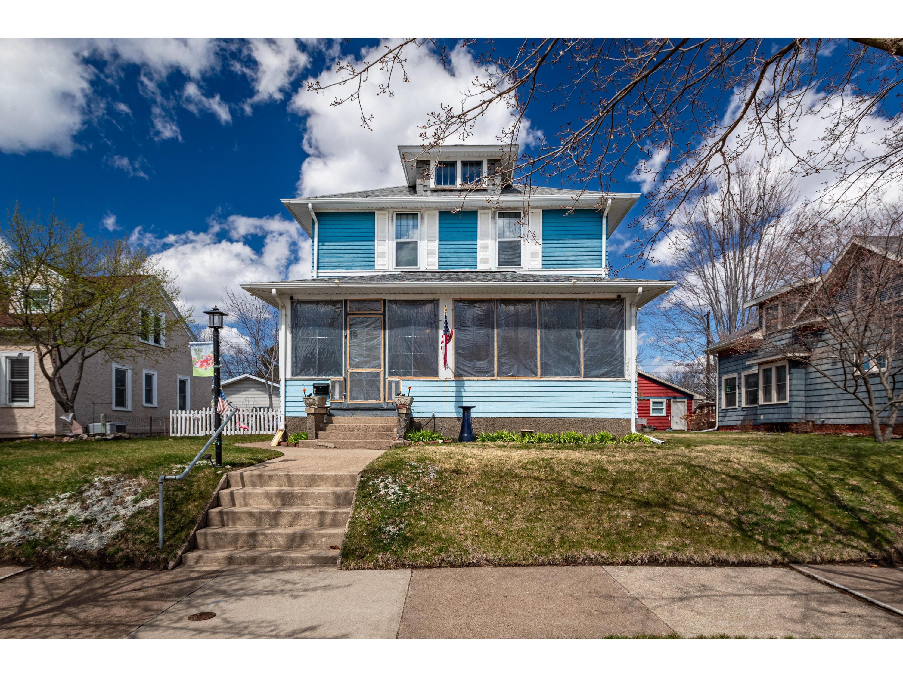 1911 Adams La Crosse WI 54601 1871638 image1