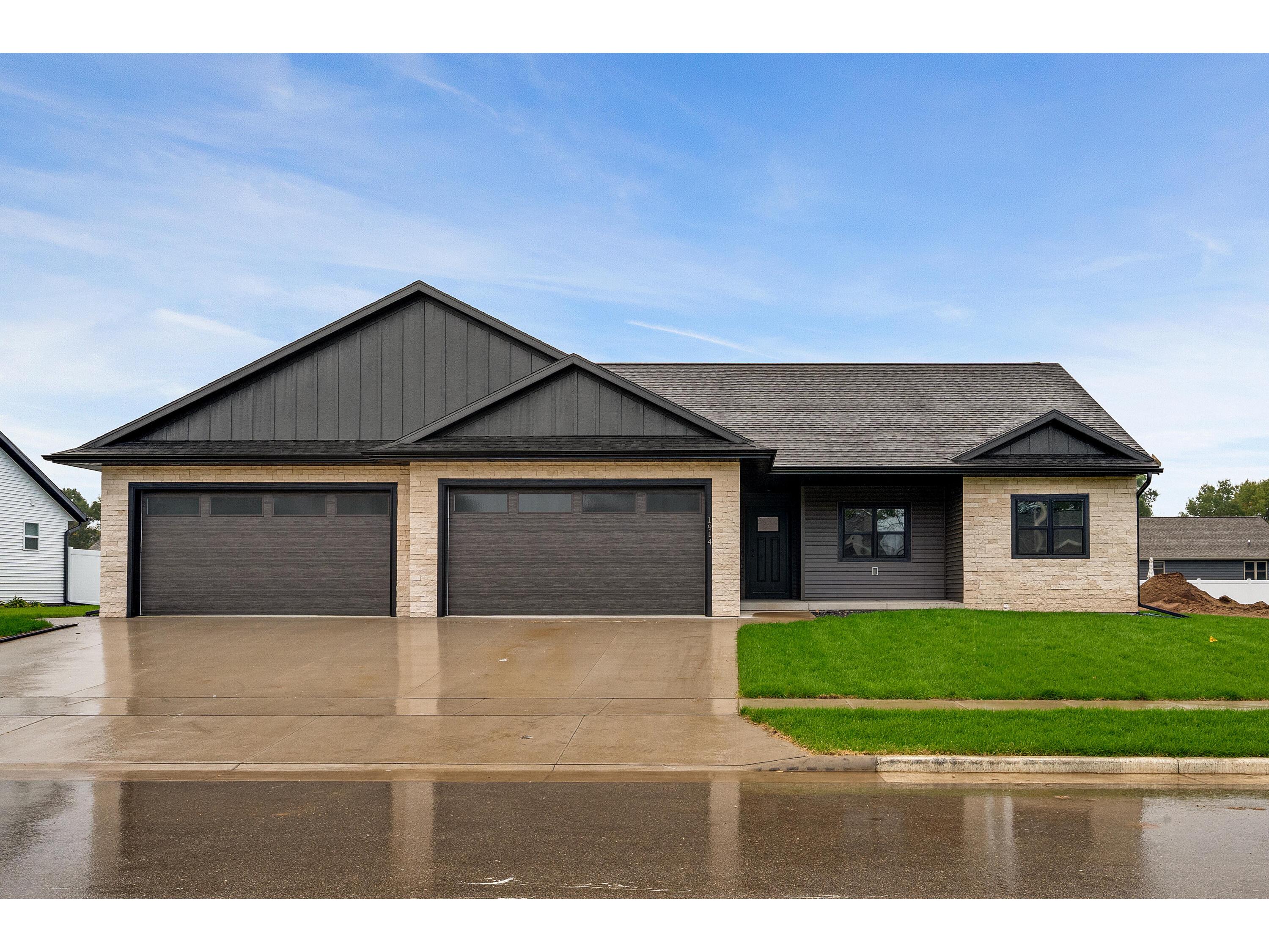 1914 London Holmen WI 54636 1939457 image1