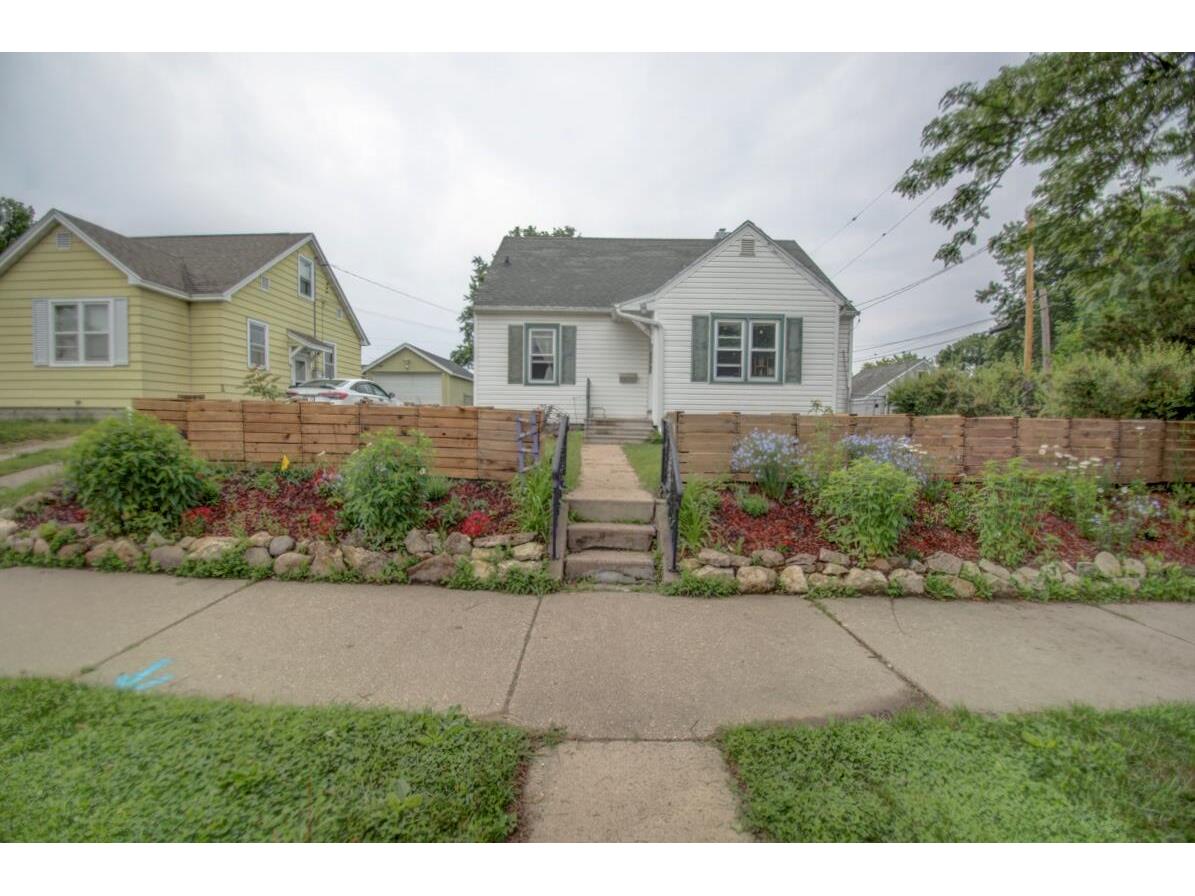 1915 Denton La Crosse WI 54601 1921526 image1