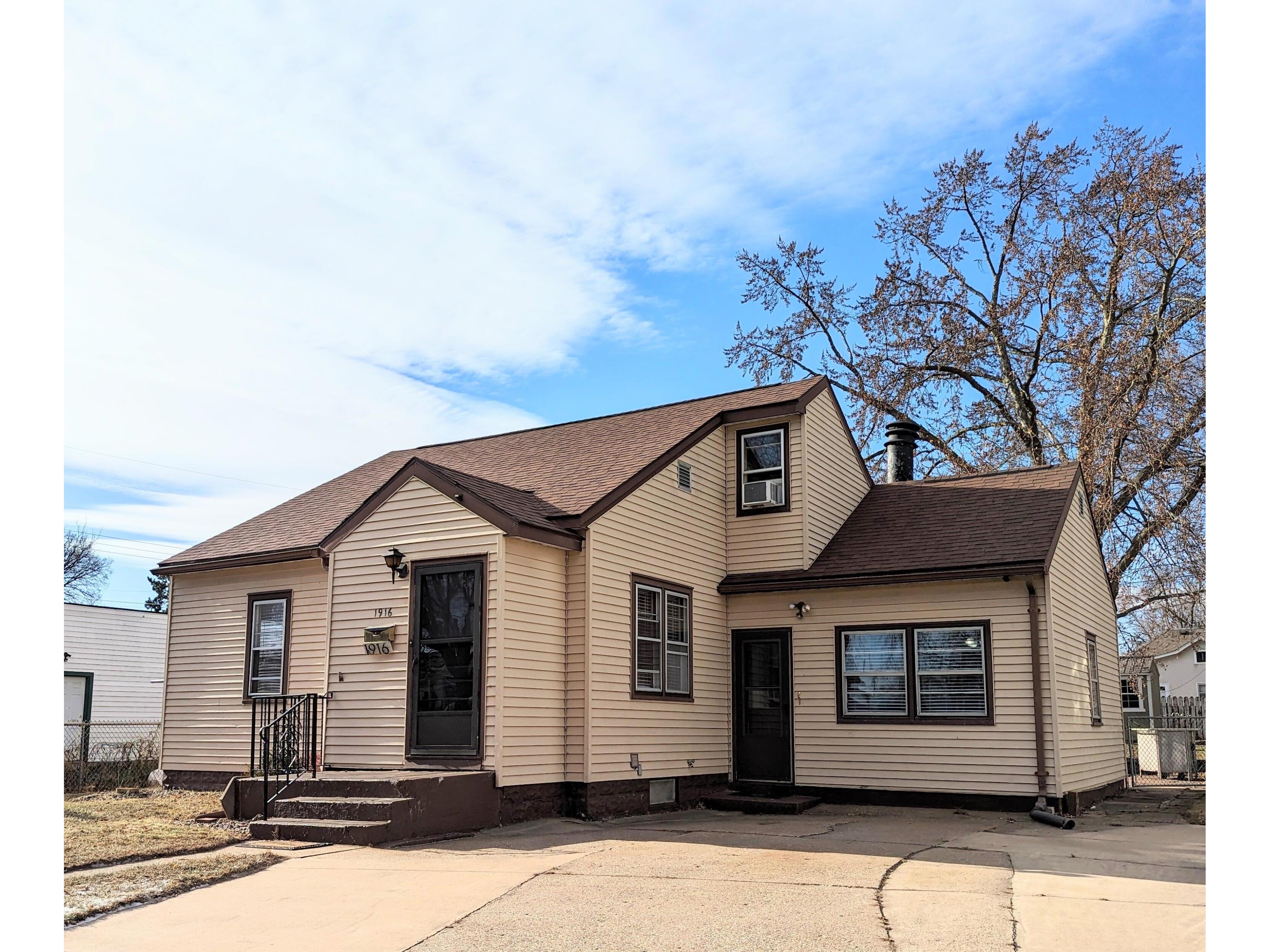 1916 14th La Crosse WI 54601 1901605 image1