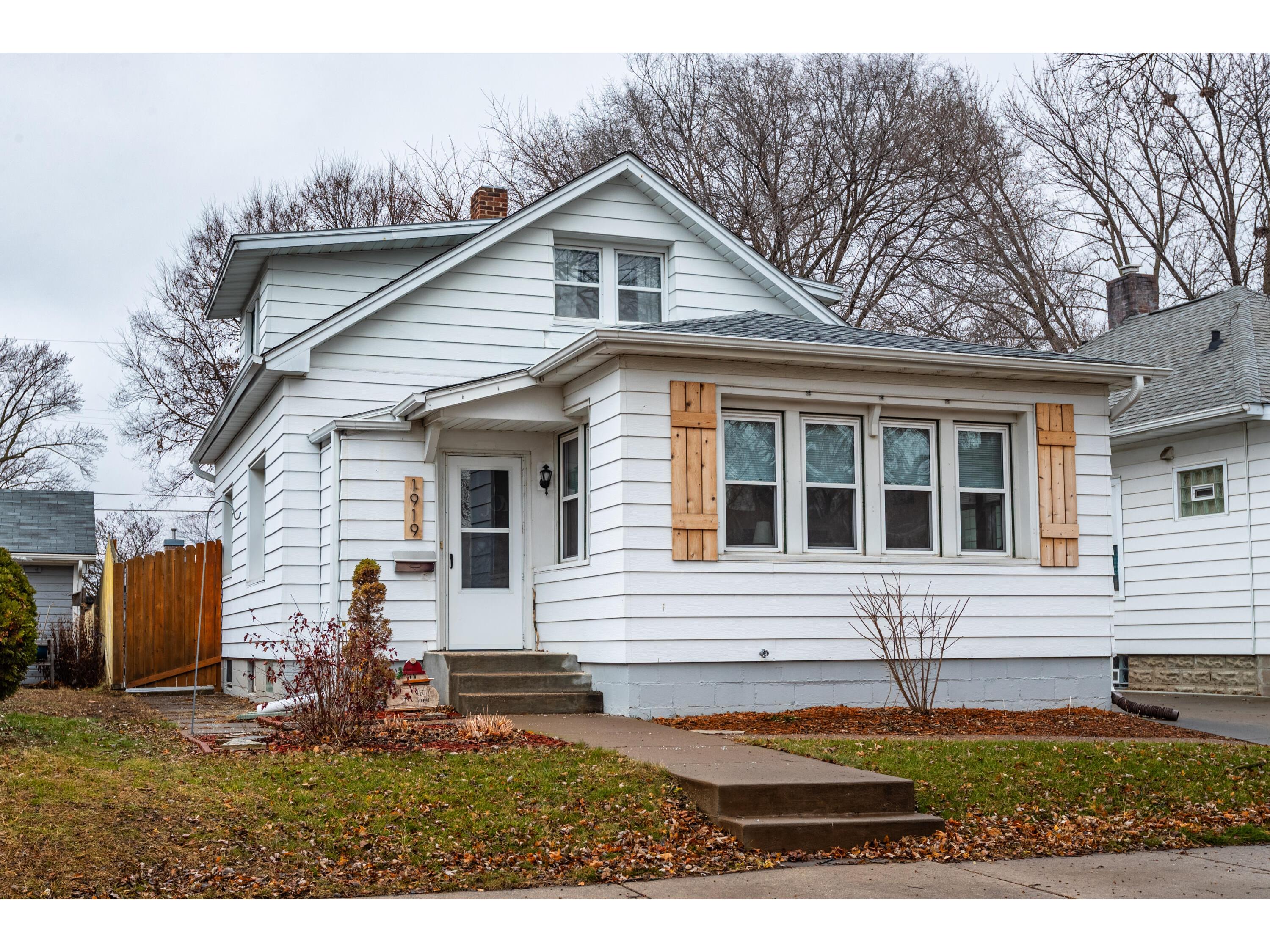 1919 Mississippi La Crosse WI 54601 1902012 image1