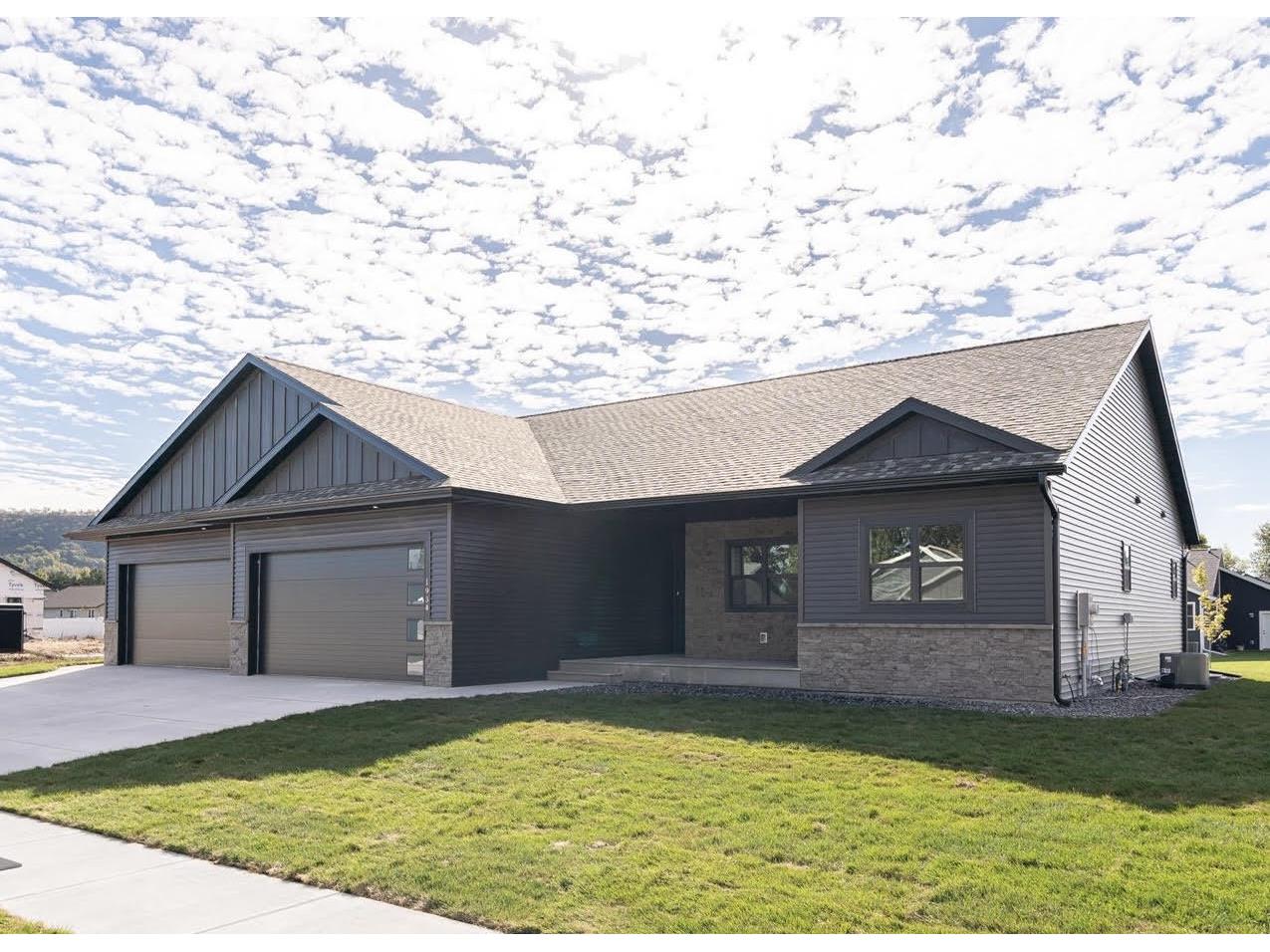 1934 London Holmen WI 54636 1895319 image1