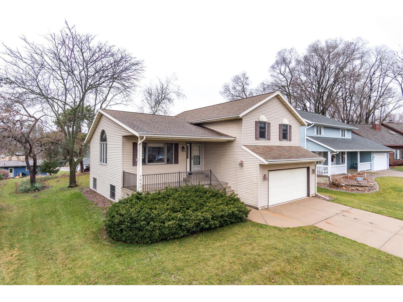 1943 SANDALWOOD Onalaska WI 54650 1869026 image1