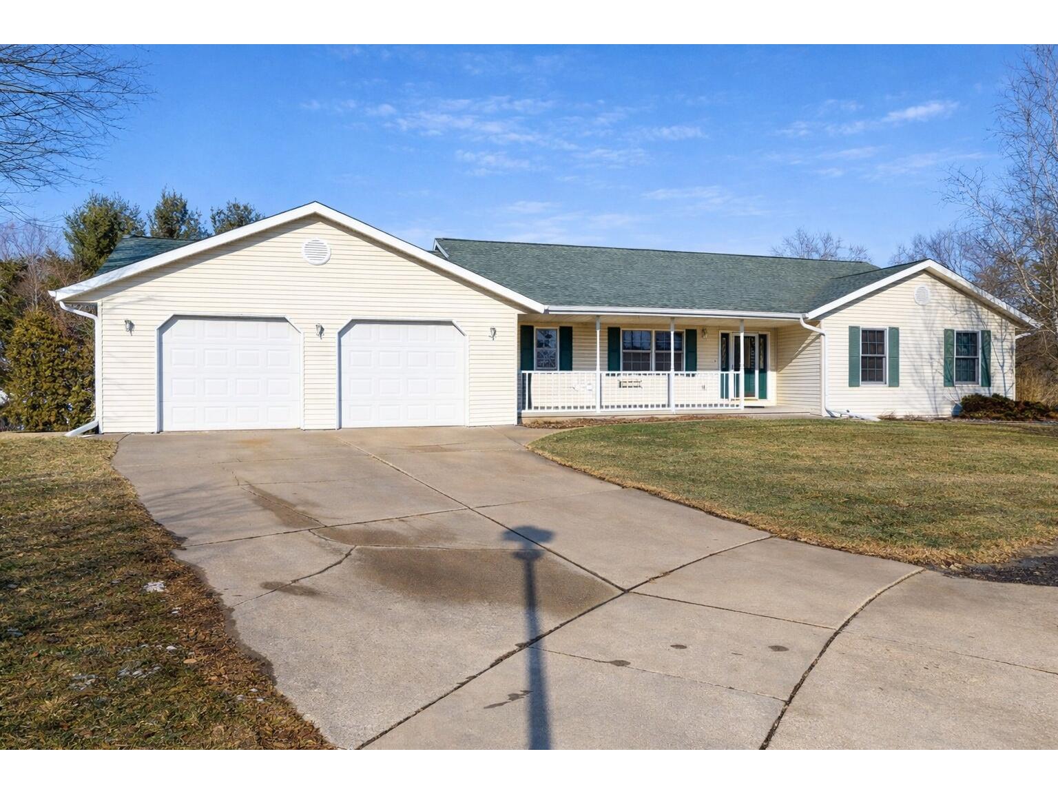 19654 Bluffview Galesville WI 54630 1950440 image37