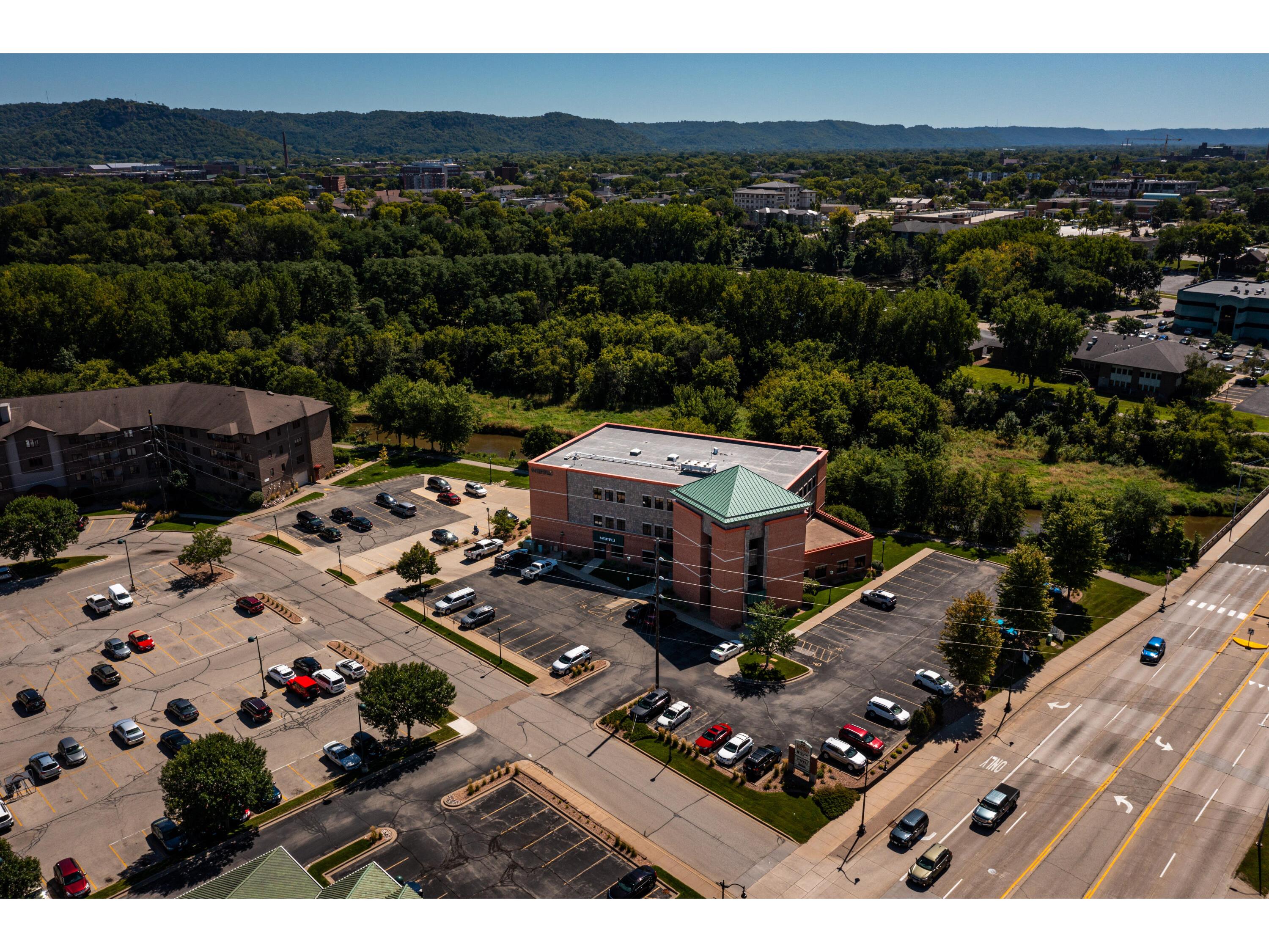 2 Copeland #301 La Crosse WI 54603 1890392 image30