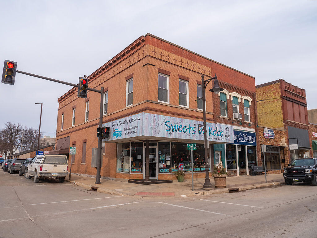 2 E Main New Hampton IA 50659 1959747 image1