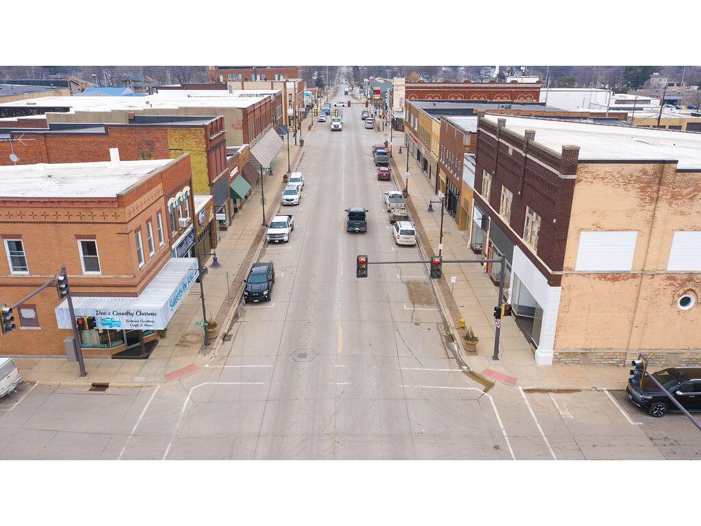 2 E Main New Hampton IA 50659 1959747 image22