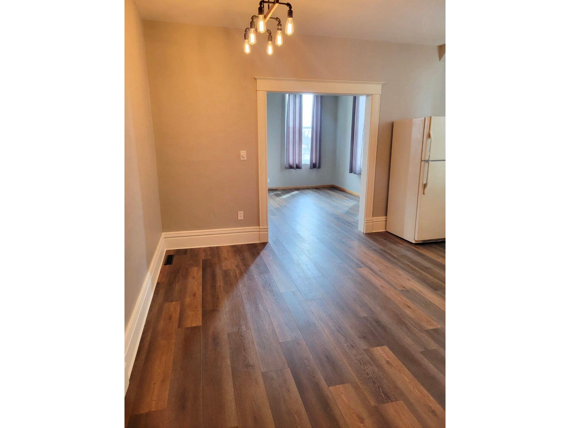 2 E Main New Hampton IA 50659 1959747 image4