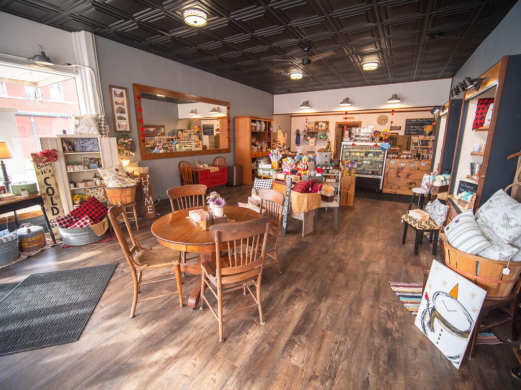 2 E Main New Hampton IA 50659 1959747 image8