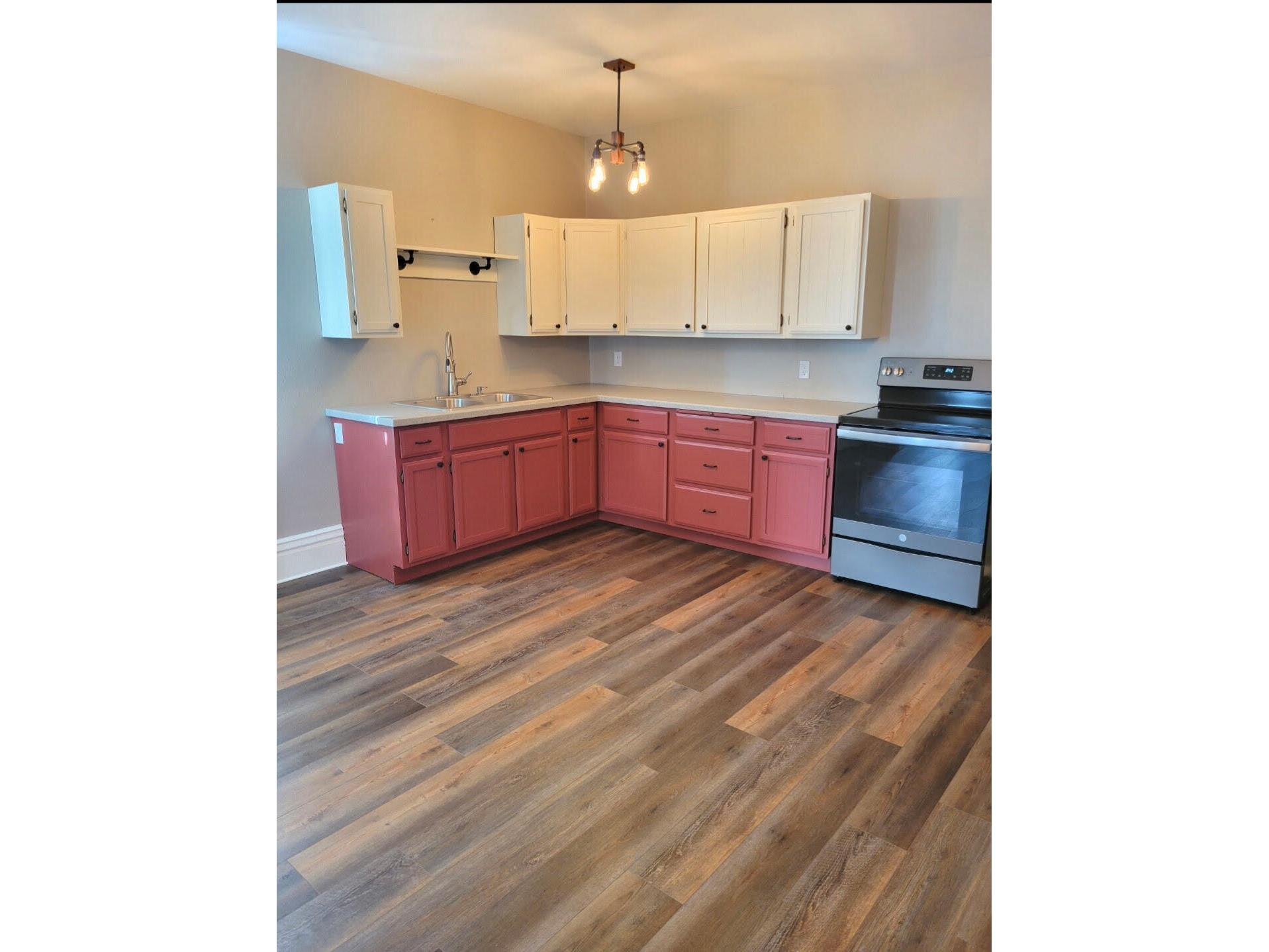 2 E Main New Hampton IA 50659 1950095 image26