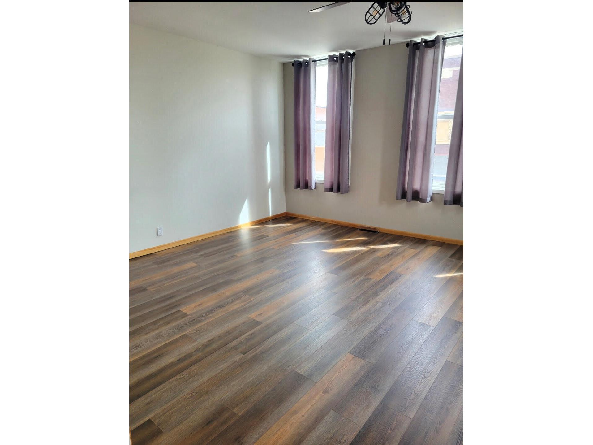 2 E Main New Hampton IA 50659 1950095 image29