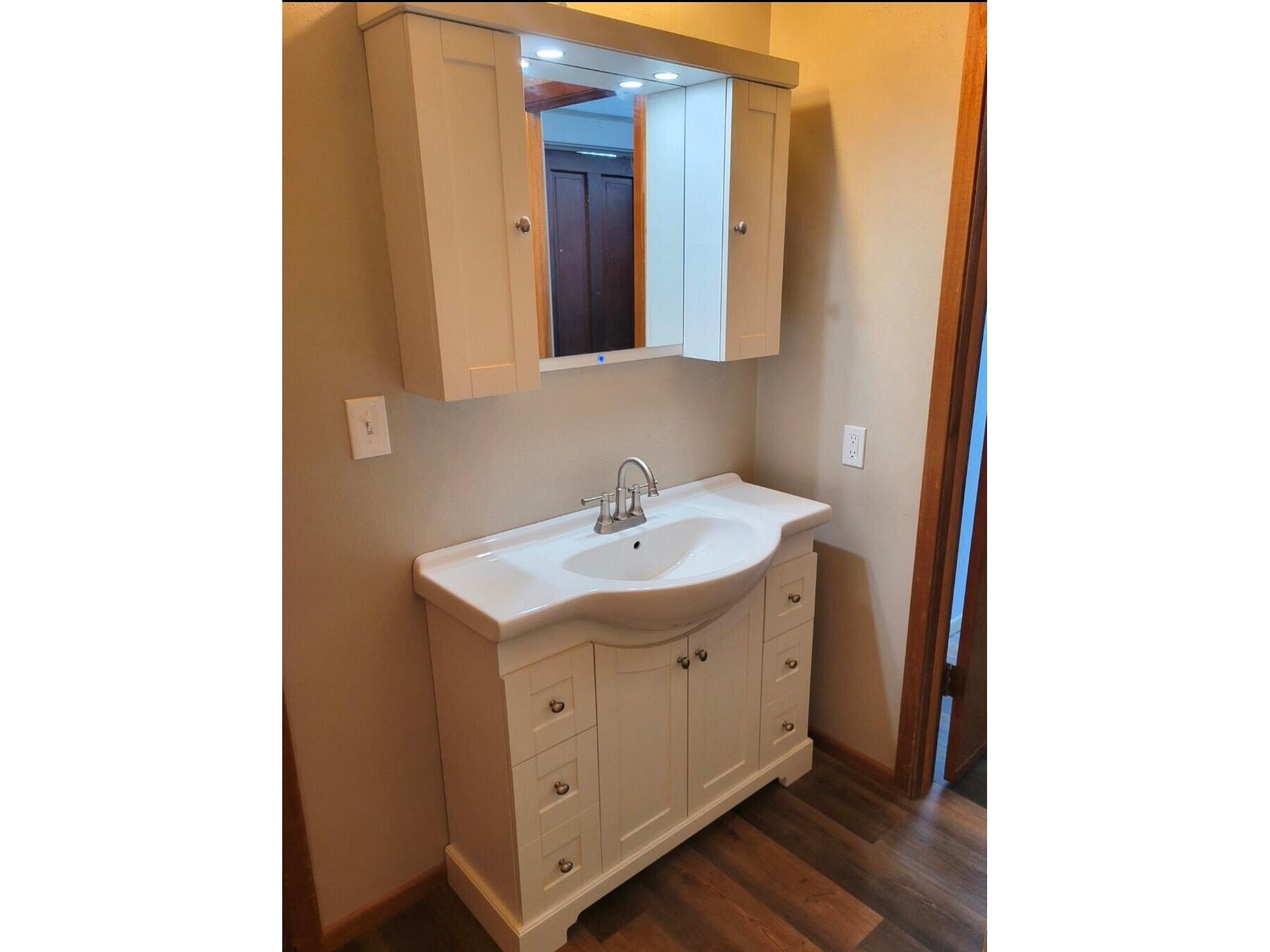 2 E Main New Hampton IA 50659 1950095 image32