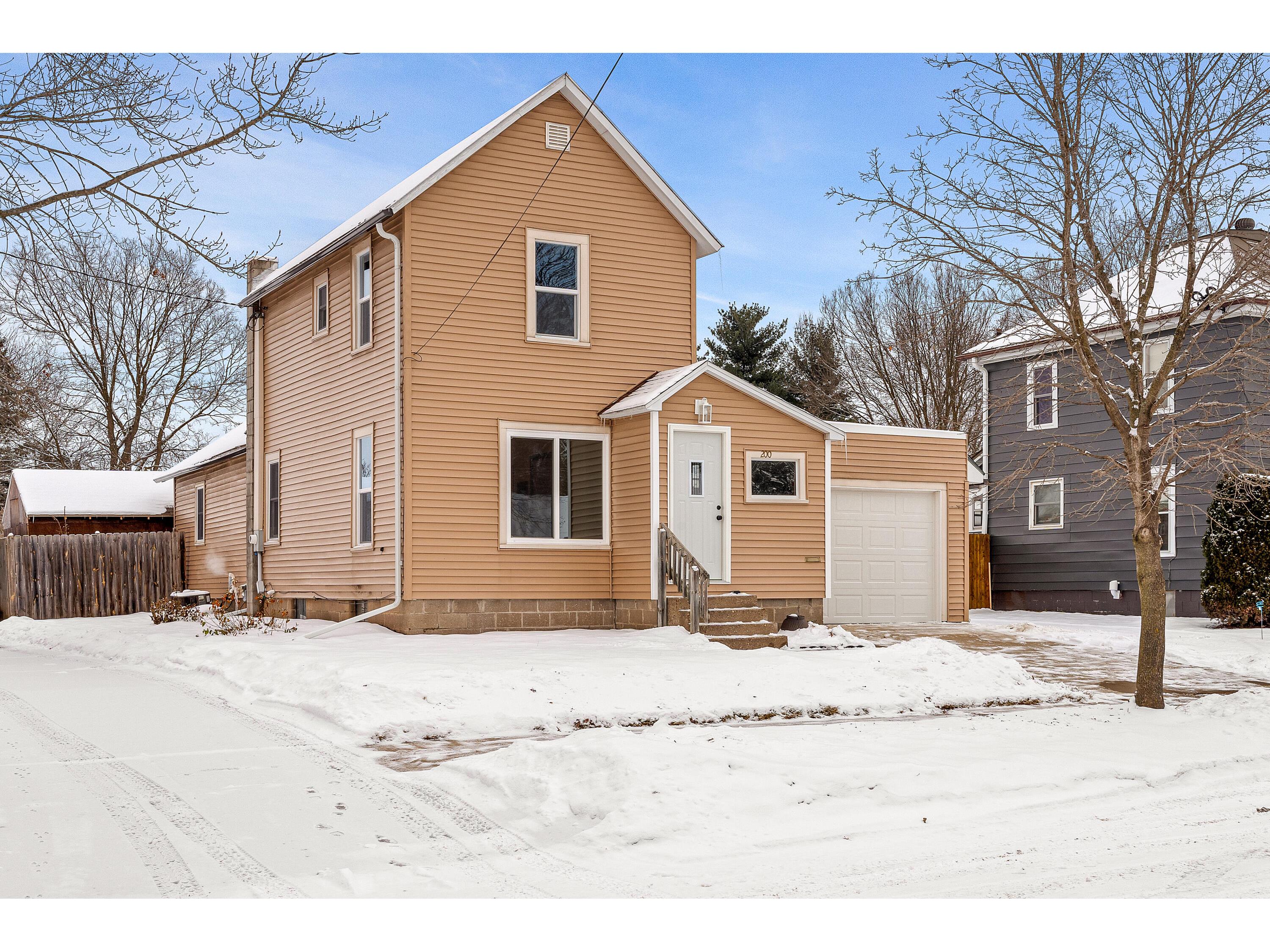 200 Grove Sparta WI 54656 1948253 image1