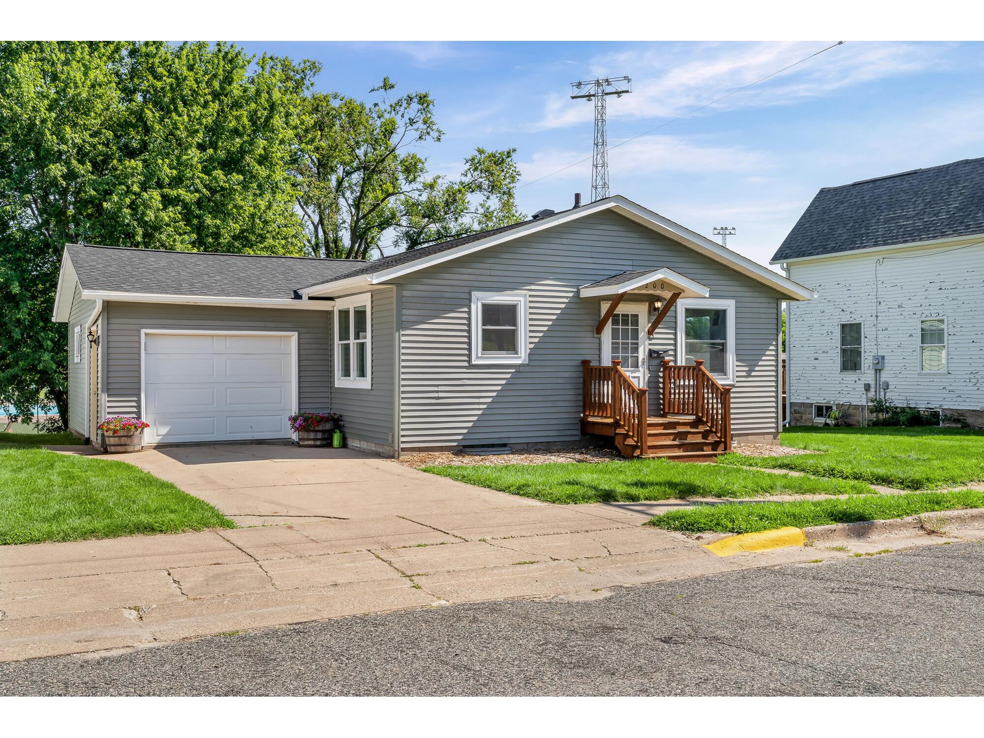 200 Highland Westby WI 54667 1971699 image1