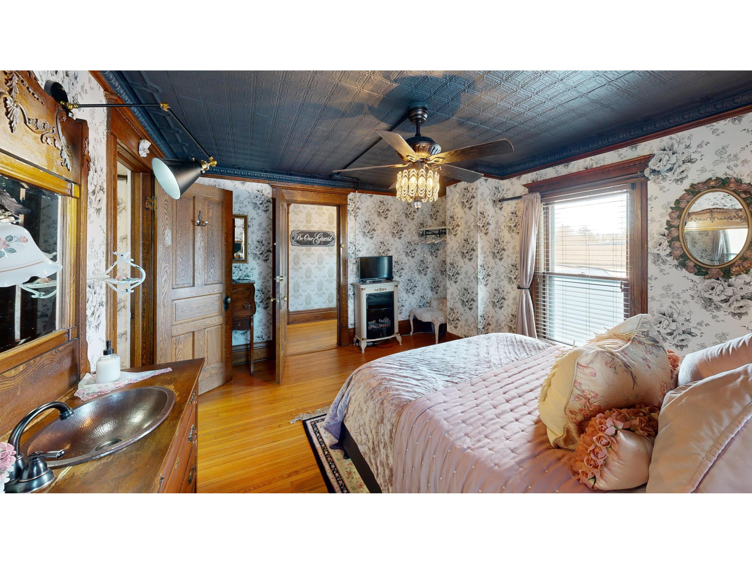 200 W State Westby WI 54667 1948052 image103