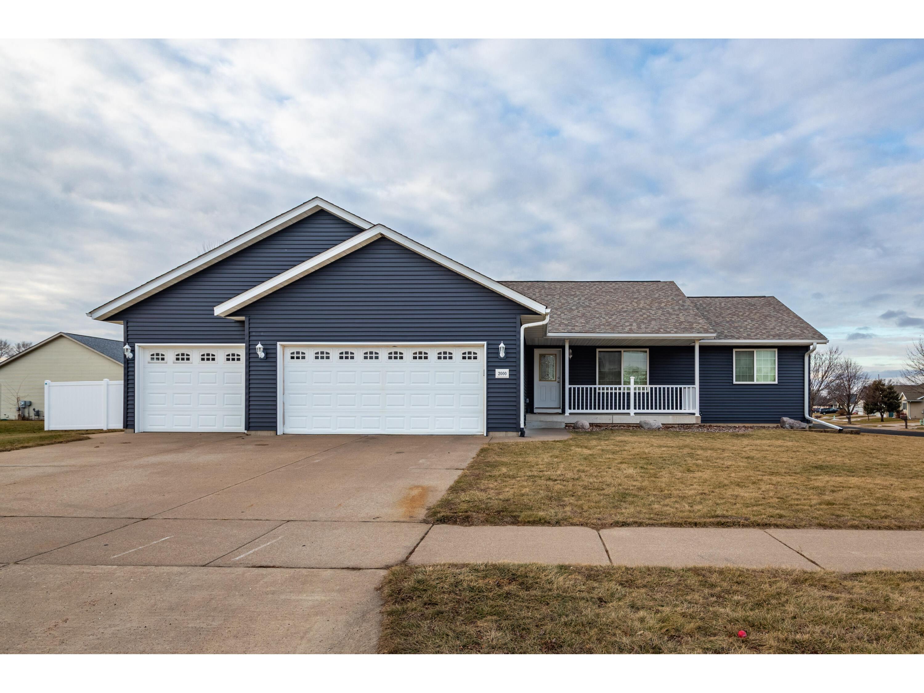 2000 Fauna Holmen WI 54636 1902934 image1