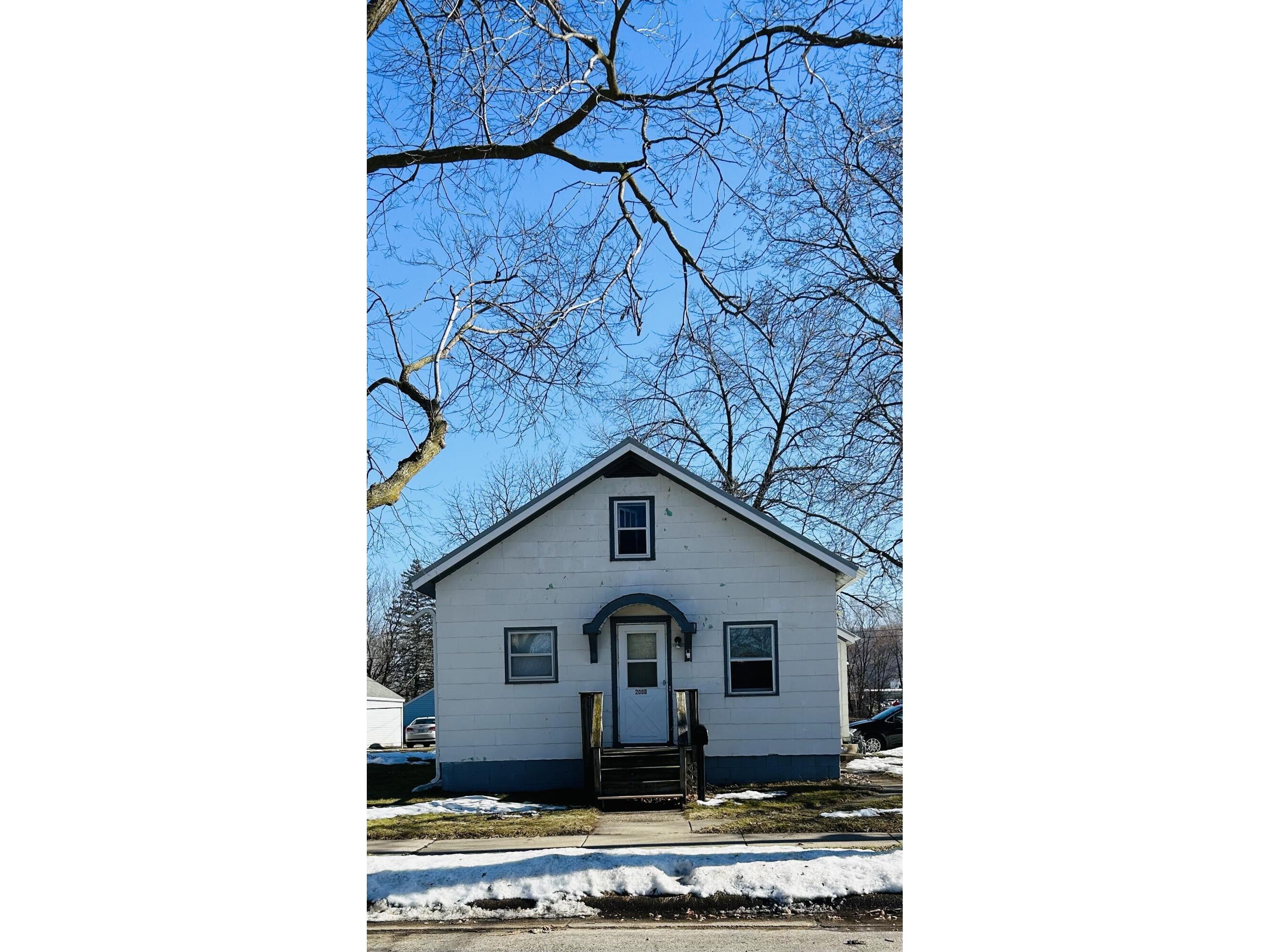 2000 Onalaska La Crosse WI 54601 1863294 image1