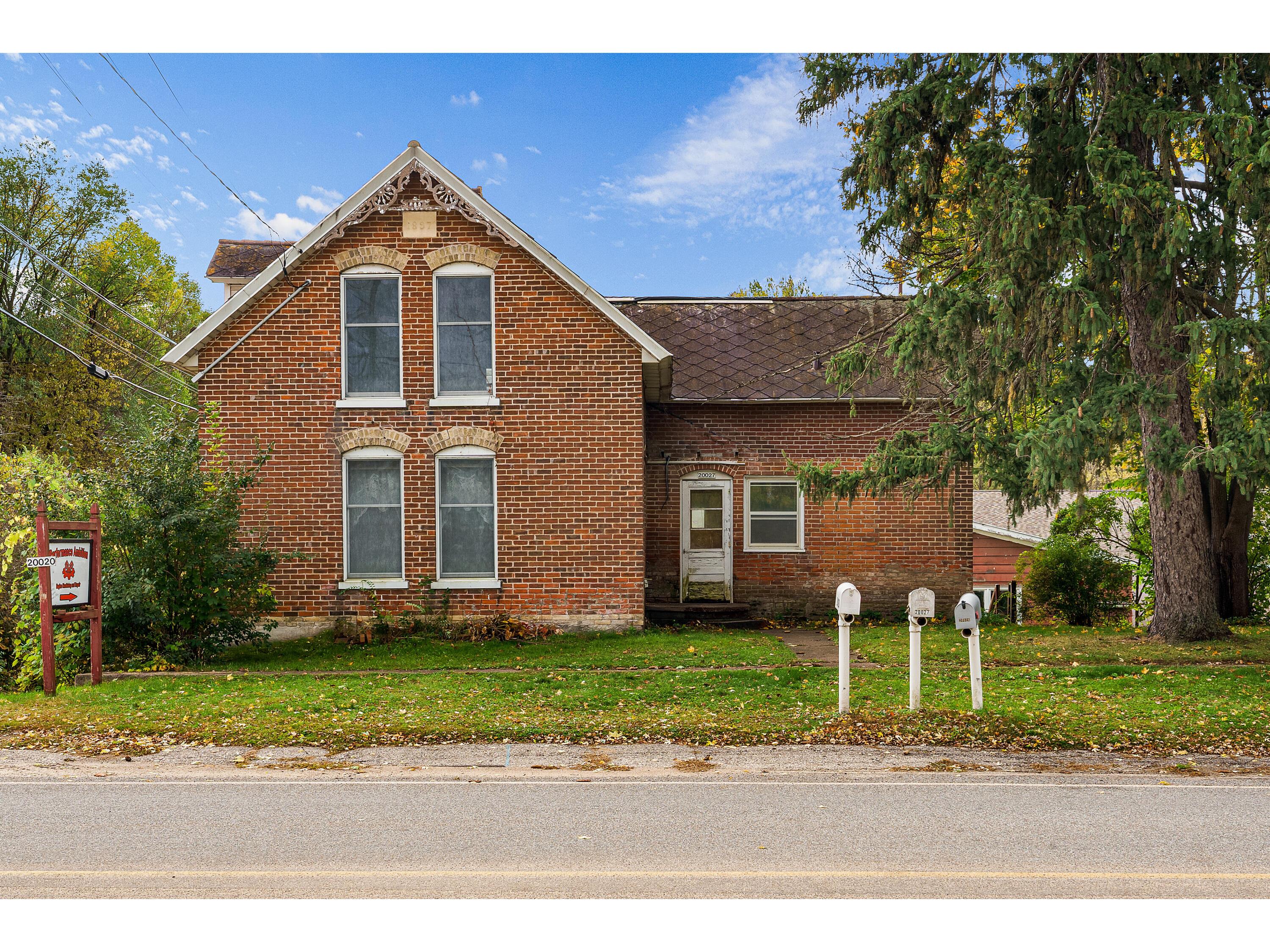 20027 W Mill Galesville WI 54630 1940735 image1