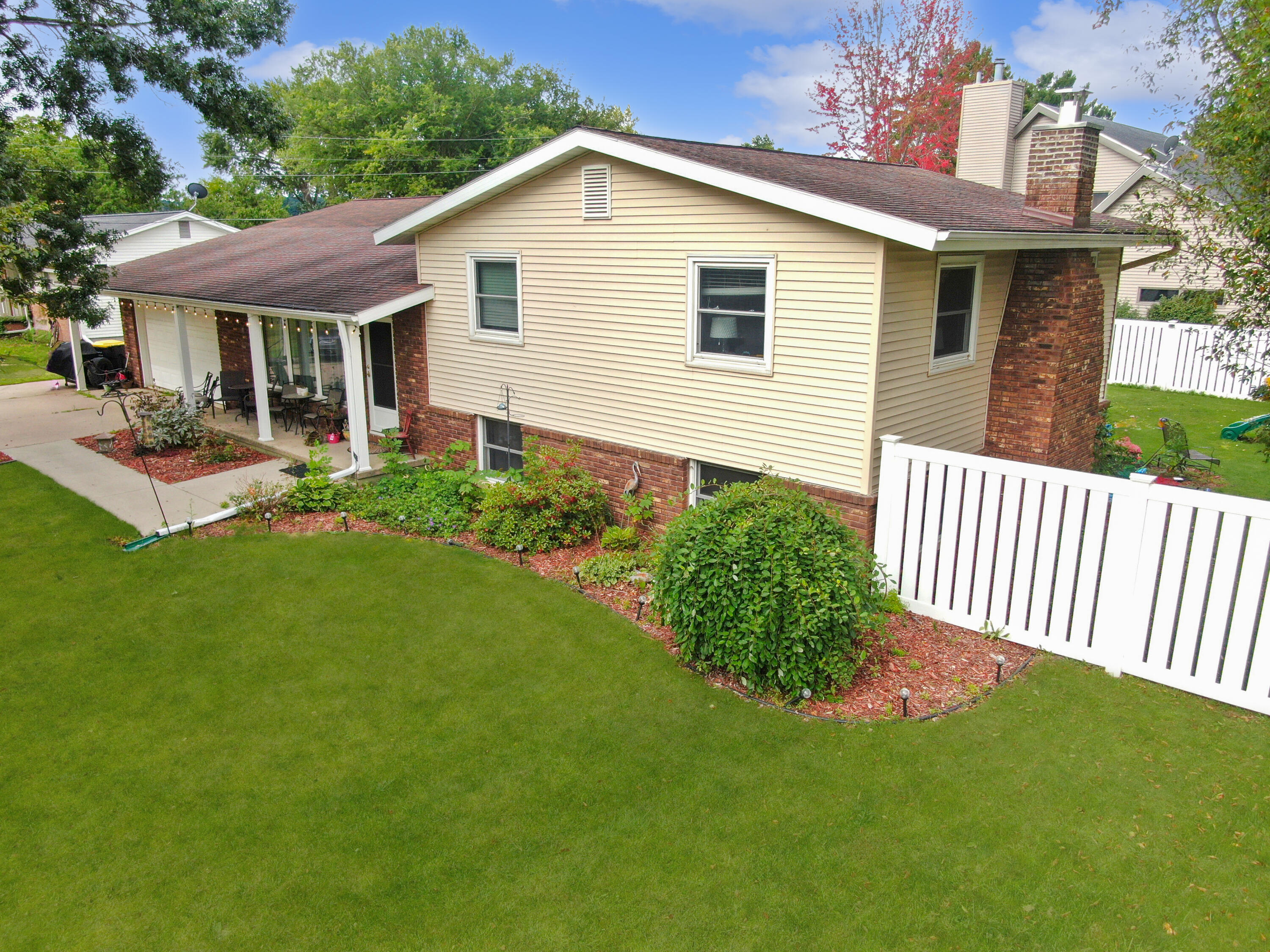 2005 Hollister Tomah WI 54660 1934094 image1