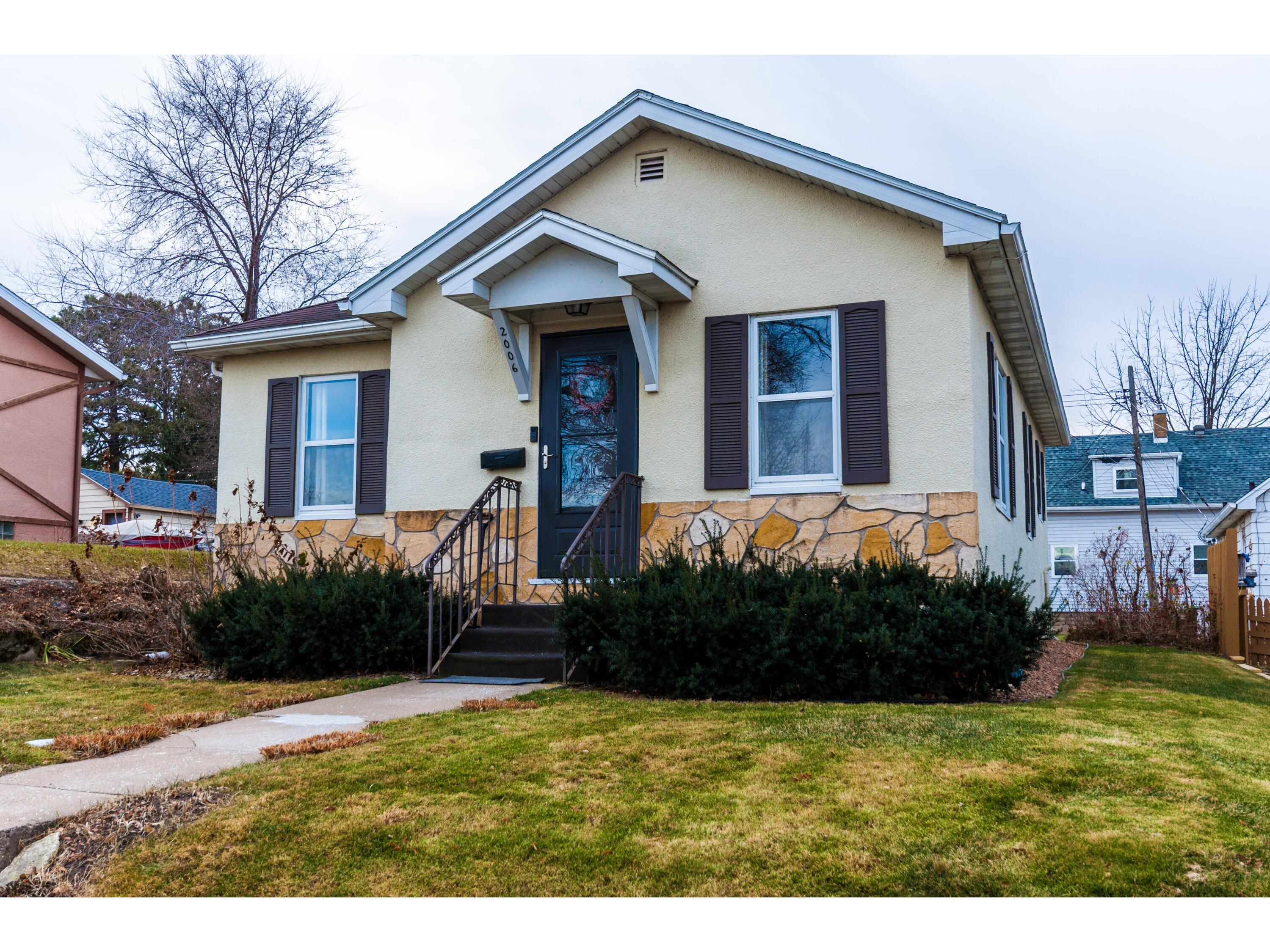 2006 Adams La Crosse WI 54601 1820109 image1