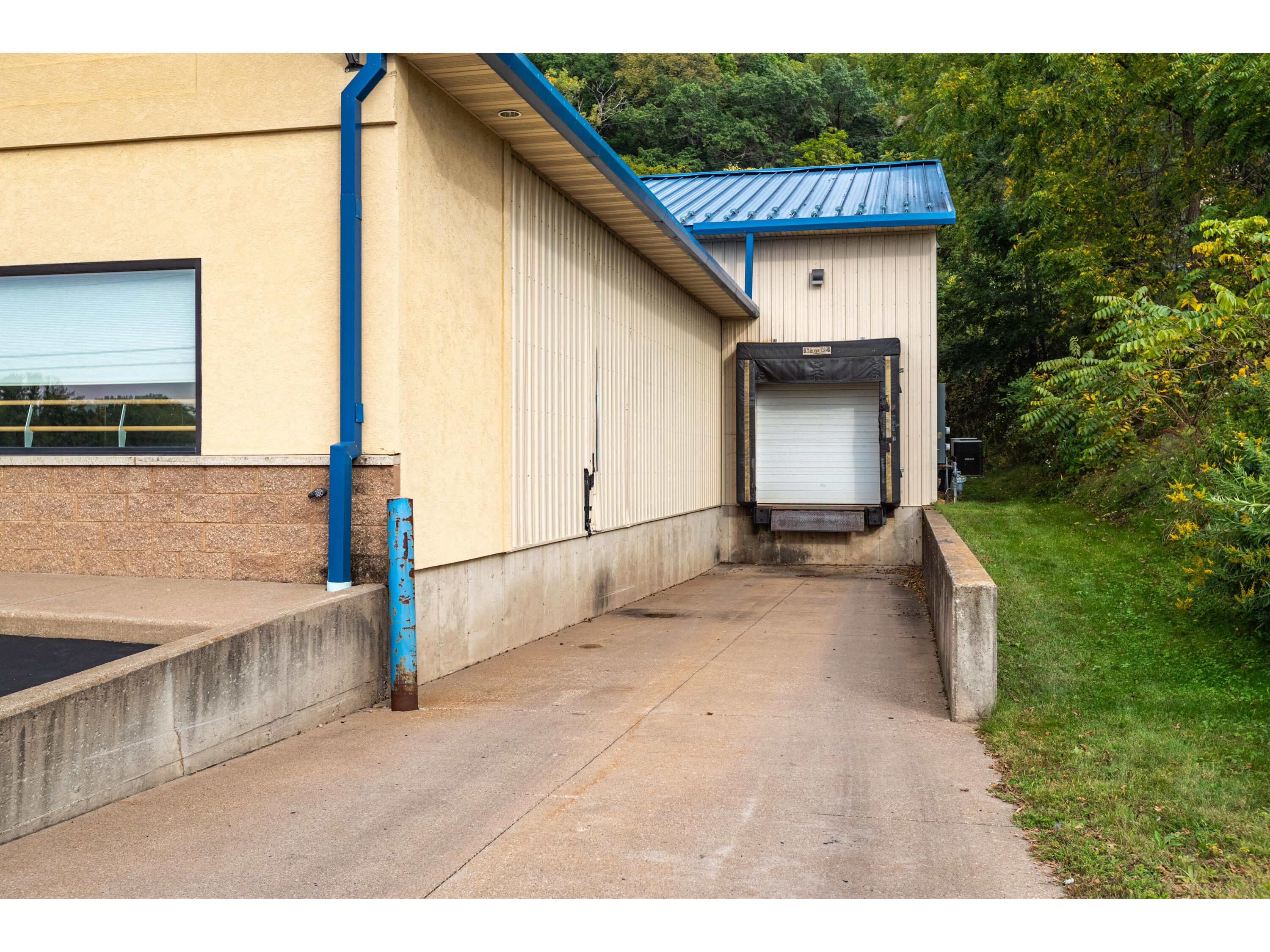 2000 State Road 16 La Crosse WI 54601 1891951 image3