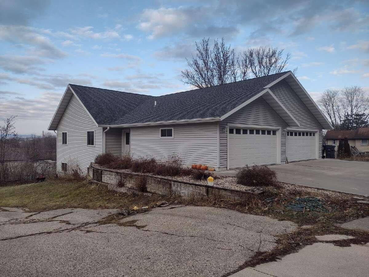 2007 Sunset #2009 La Crosse WI 54601 1860592 image1