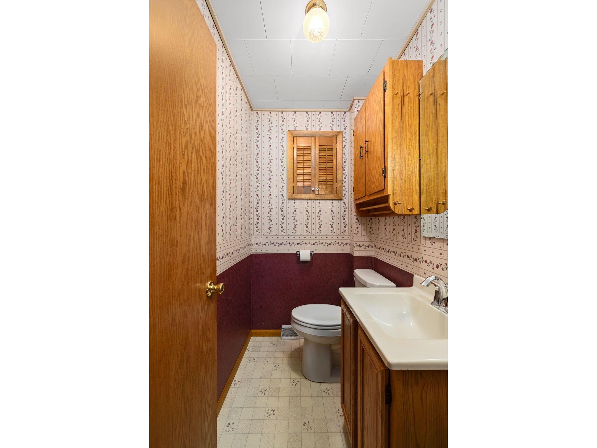 201 W Hogg Melrose WI 54642 1964504 image10