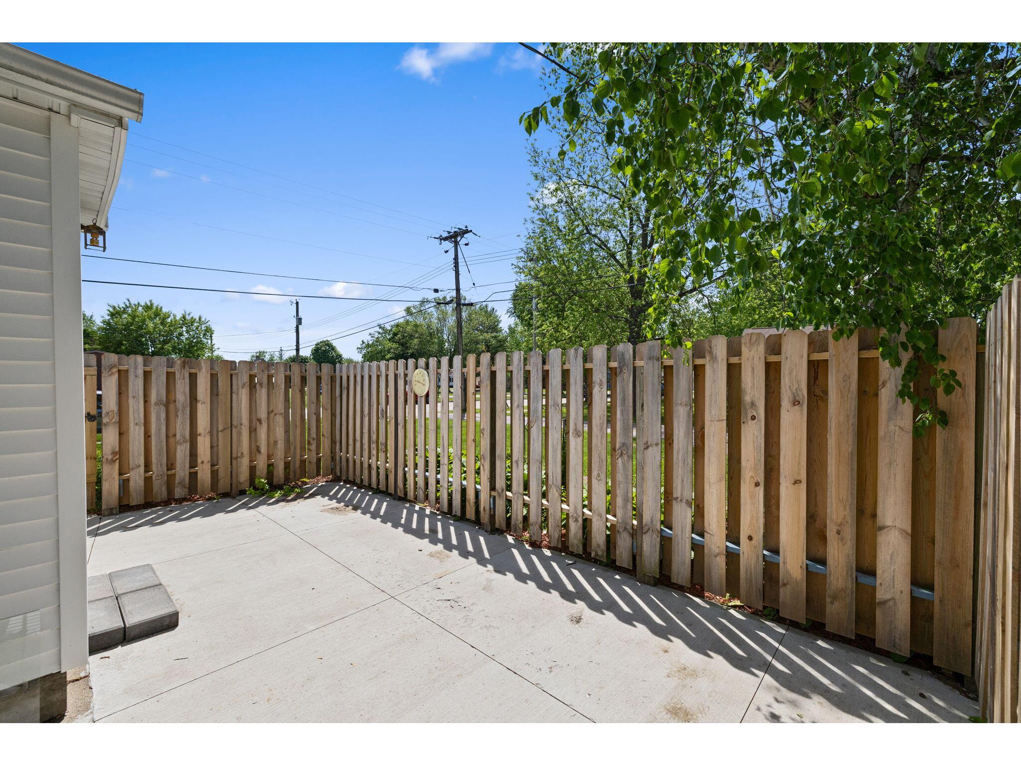 201 W Hogg Melrose WI 54642 1964504 image20