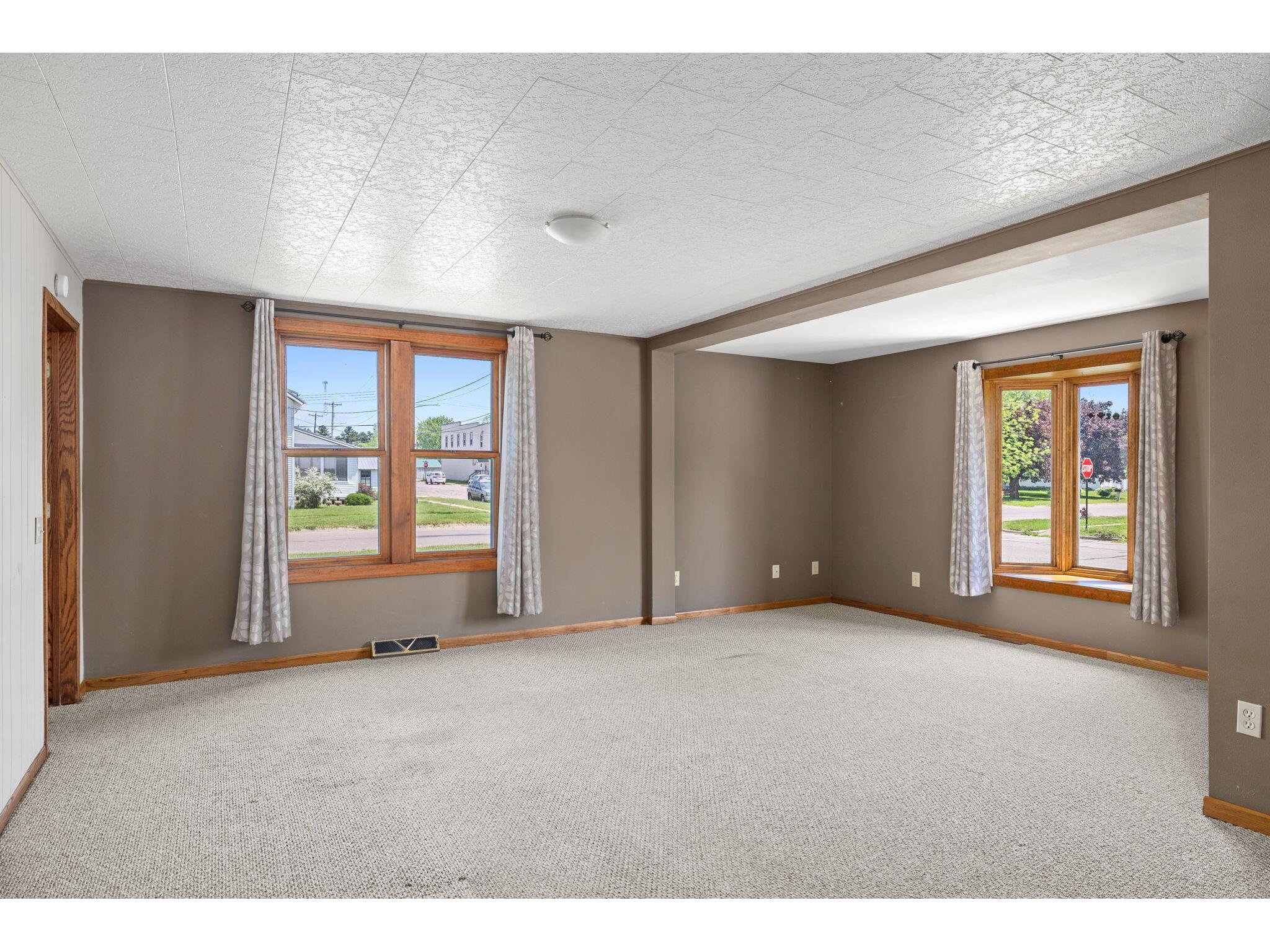 201 W Hogg Melrose WI 54642 1964504 image3