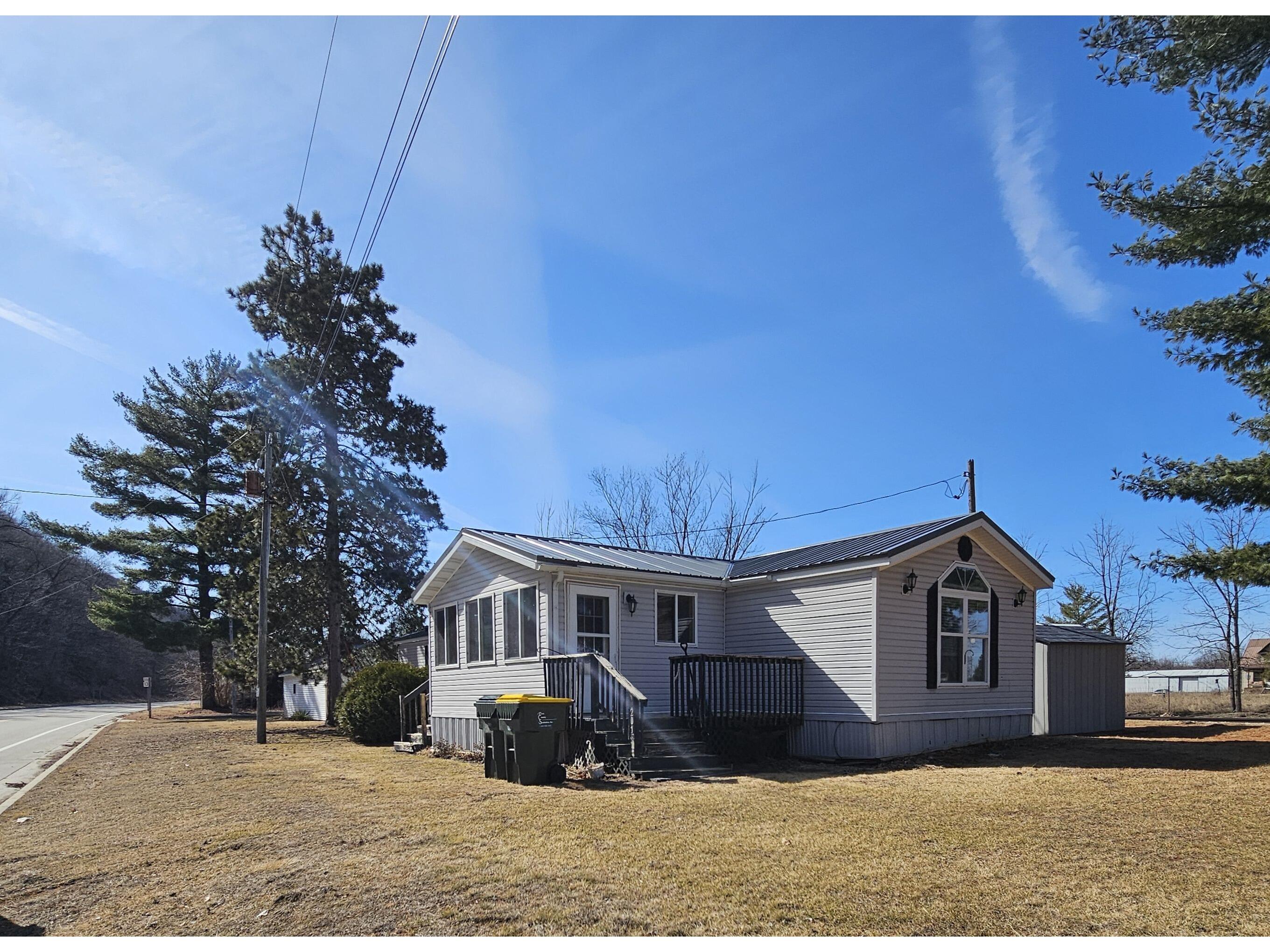 201 Main Woodman WI 53827 1910174 image1