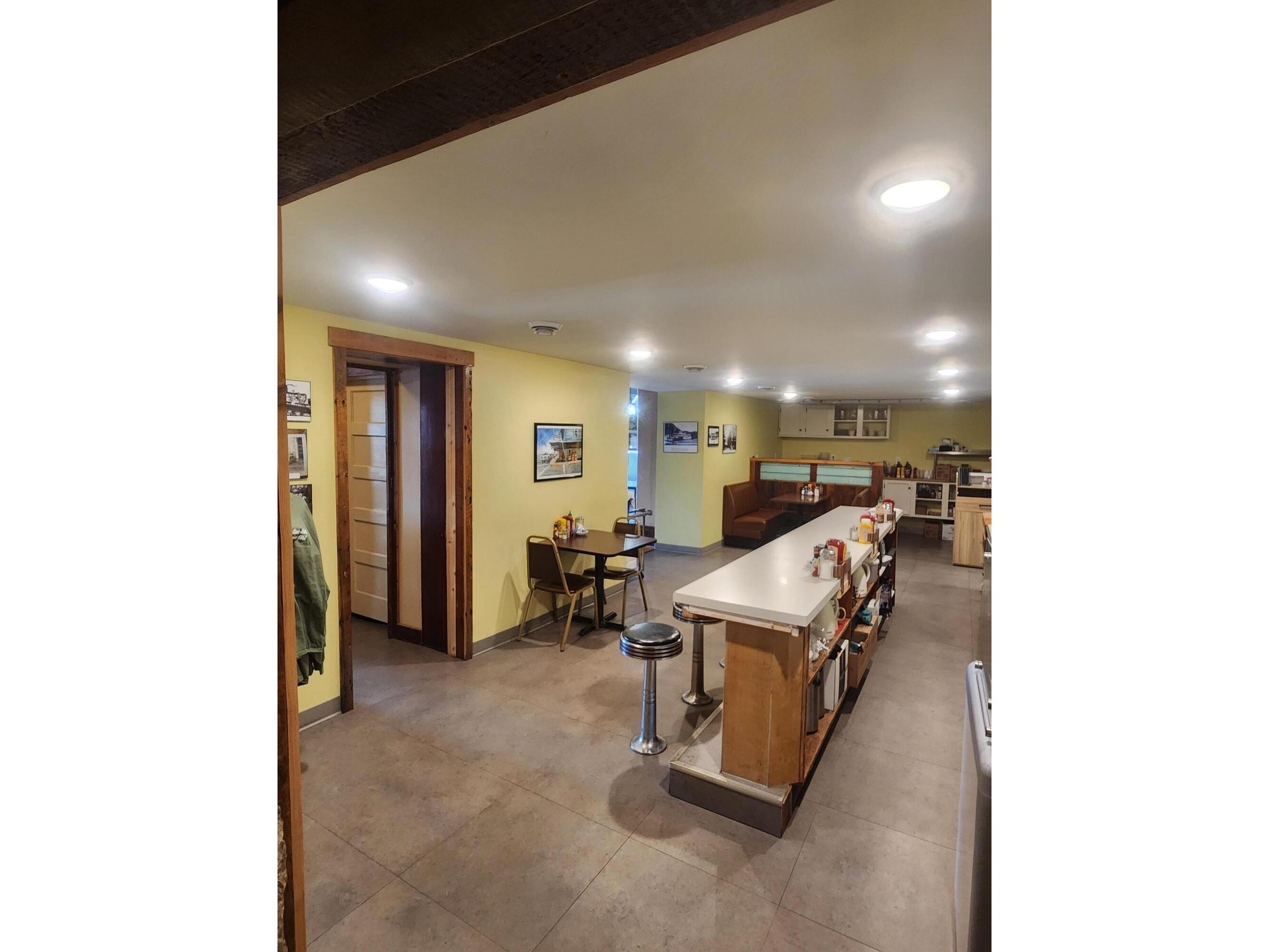 201 N Main Alma WI 54610 1921476 image11