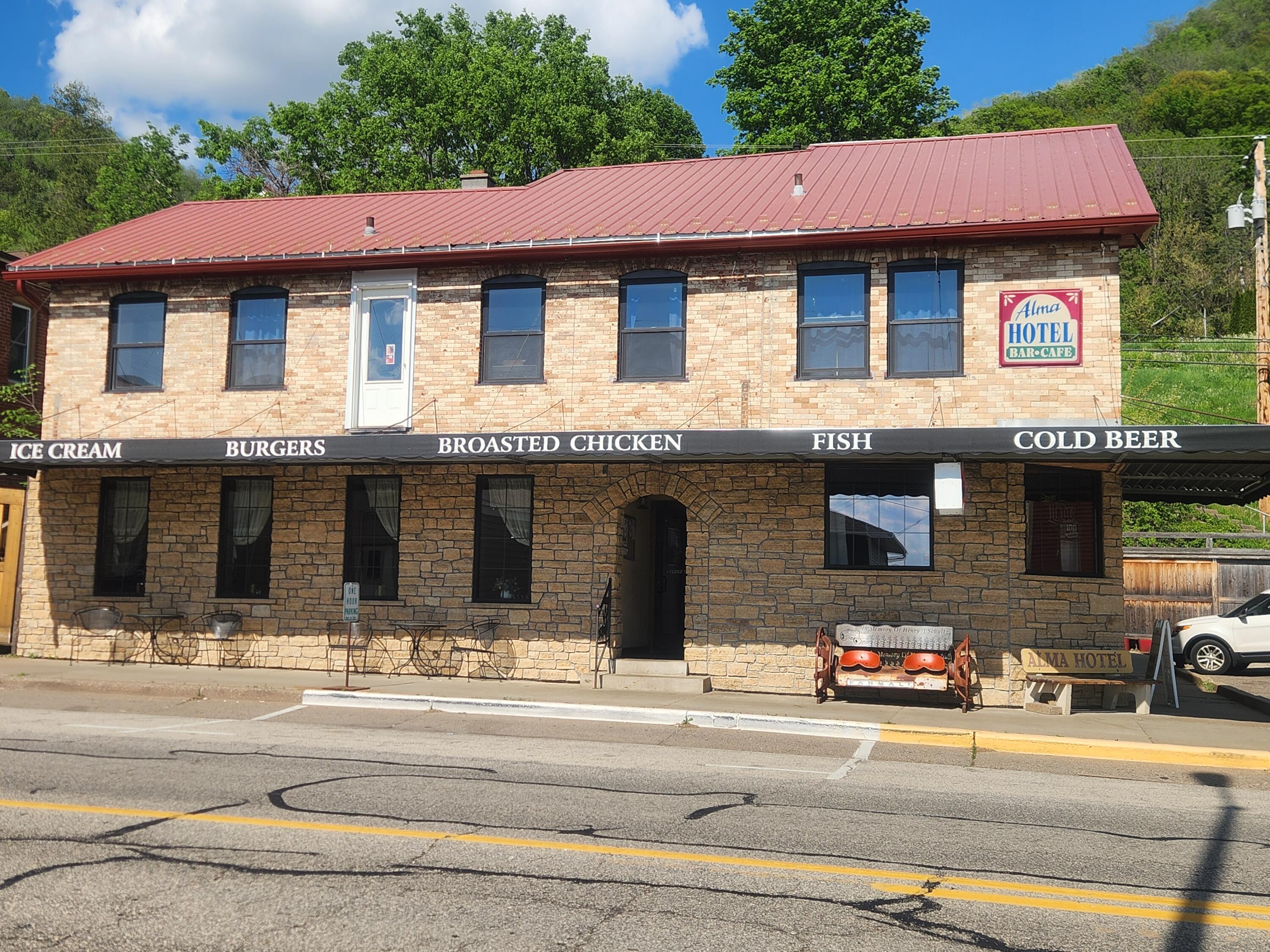 201 N Main Alma WI 54610 1921476 image2