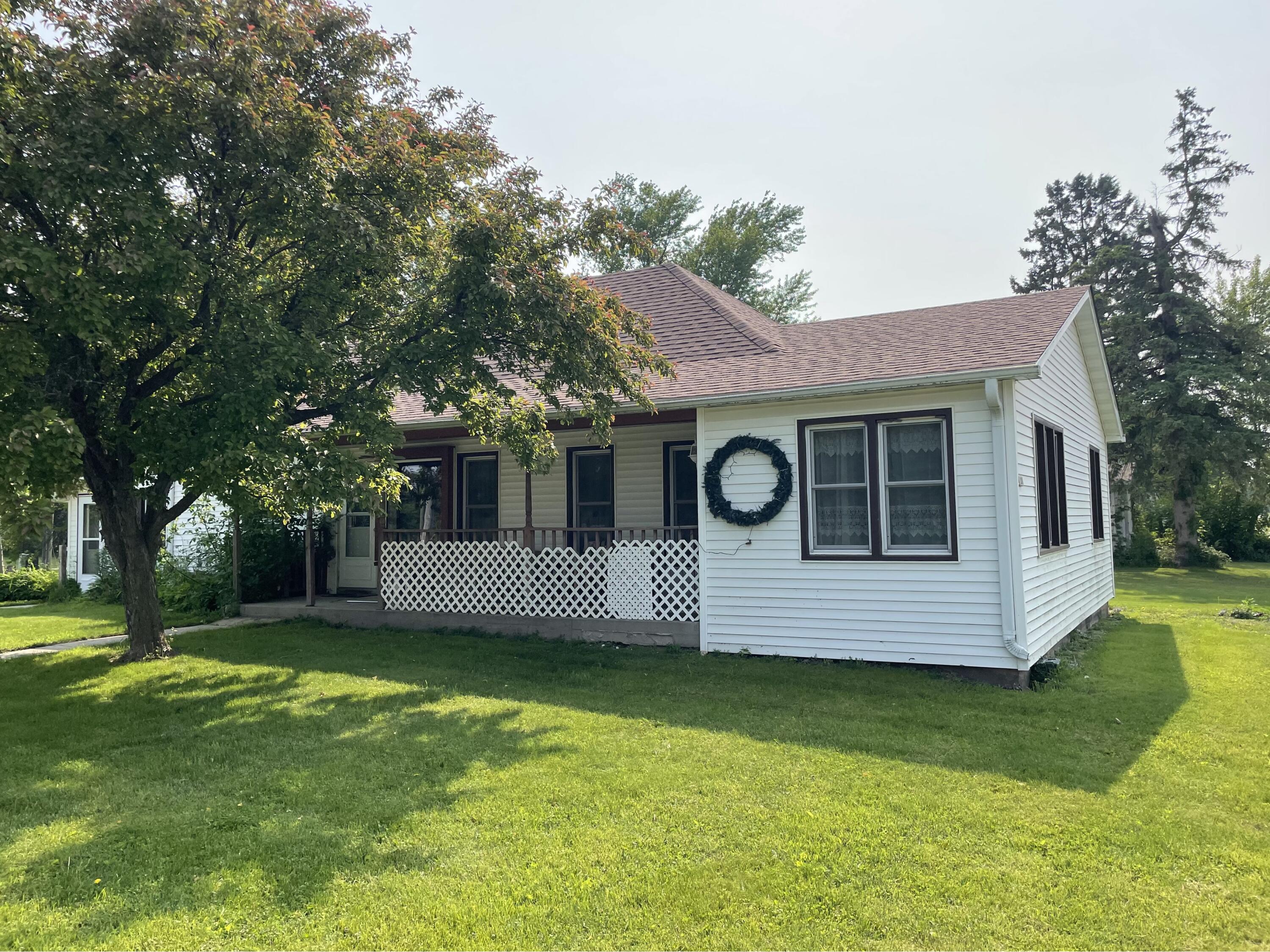 201 W Main Hustler WI 54637 1920627 image1
