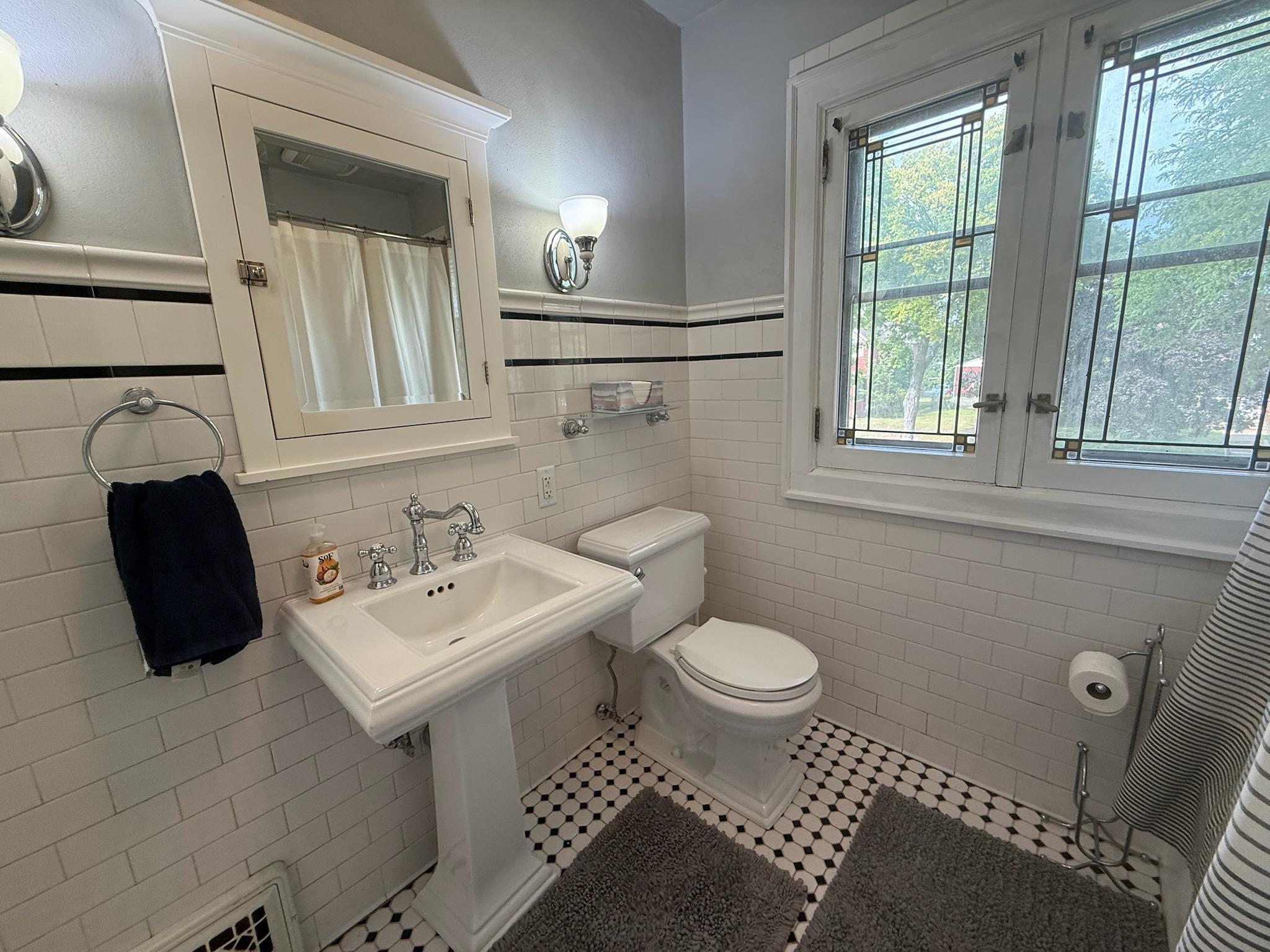 2010 Main La Crosse WI 54601 1950086 image22