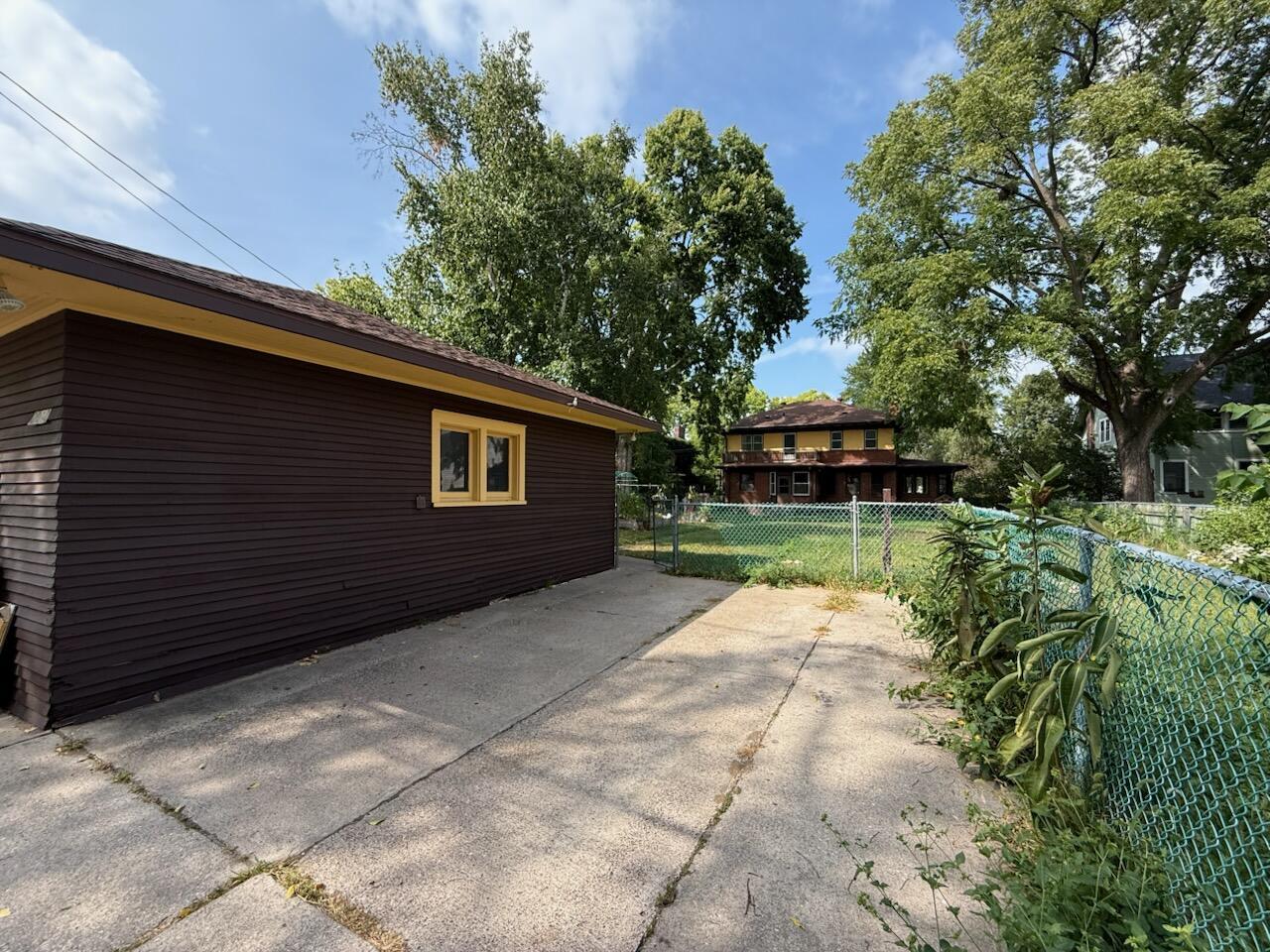 2010 Main La Crosse WI 54601 1950086 image24