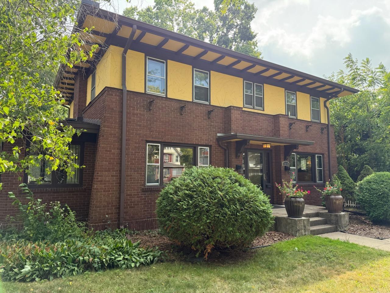 2010 Main La Crosse WI 54601 1950086 image25