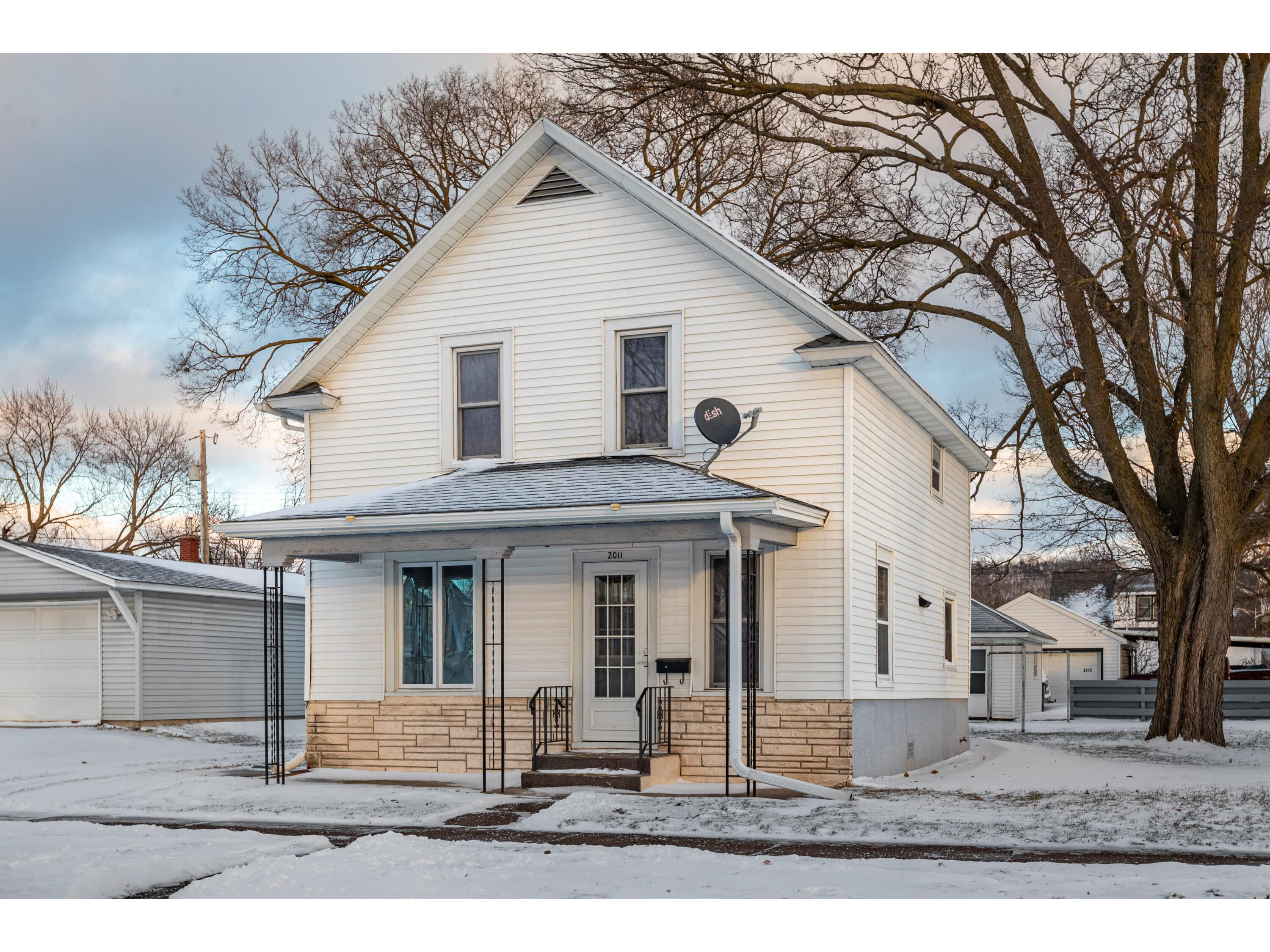 2011 21st La Crosse WI 54601 1946154 image1