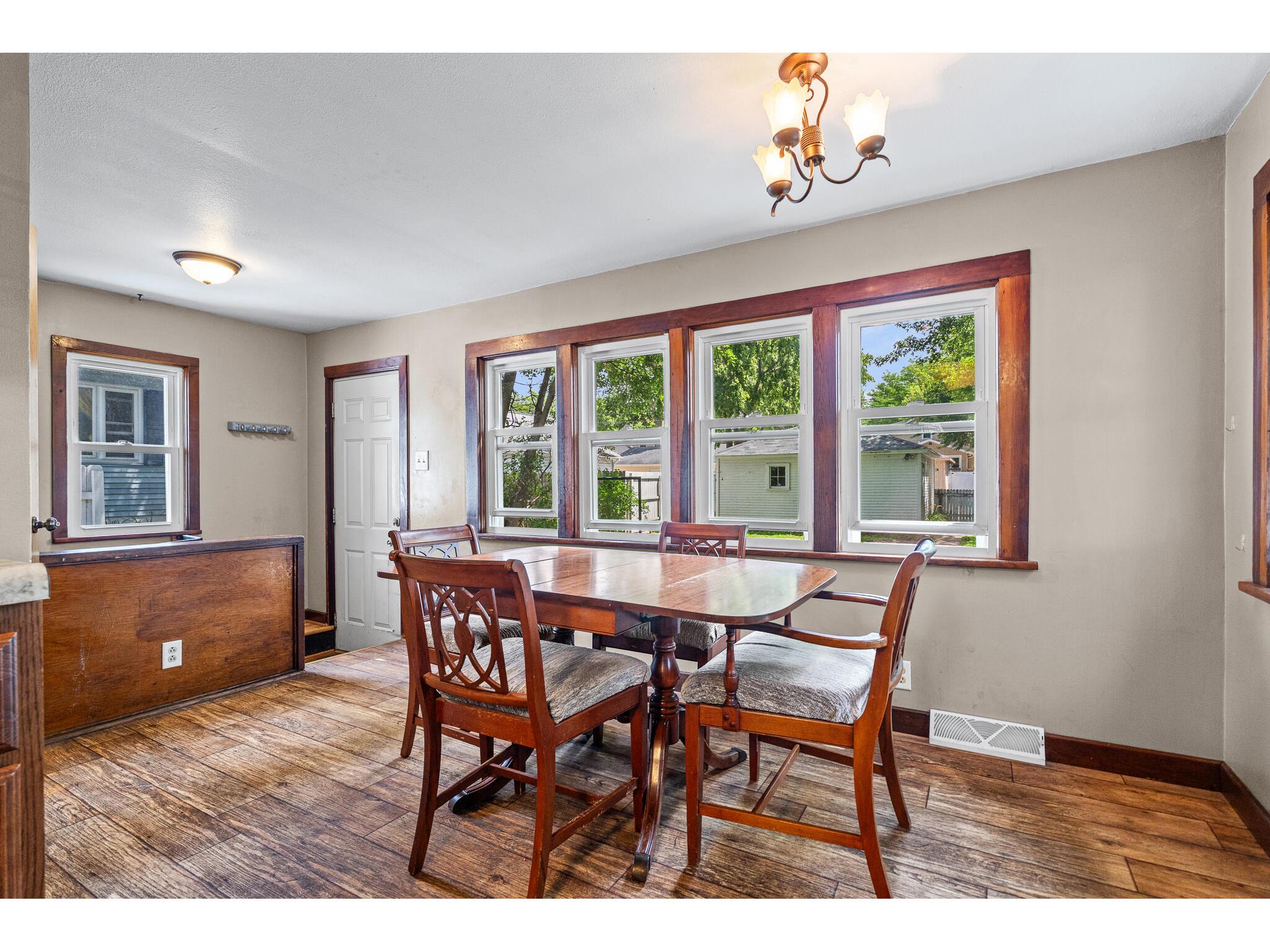 2012 Charles La Crosse WI 54603 1970983 image8