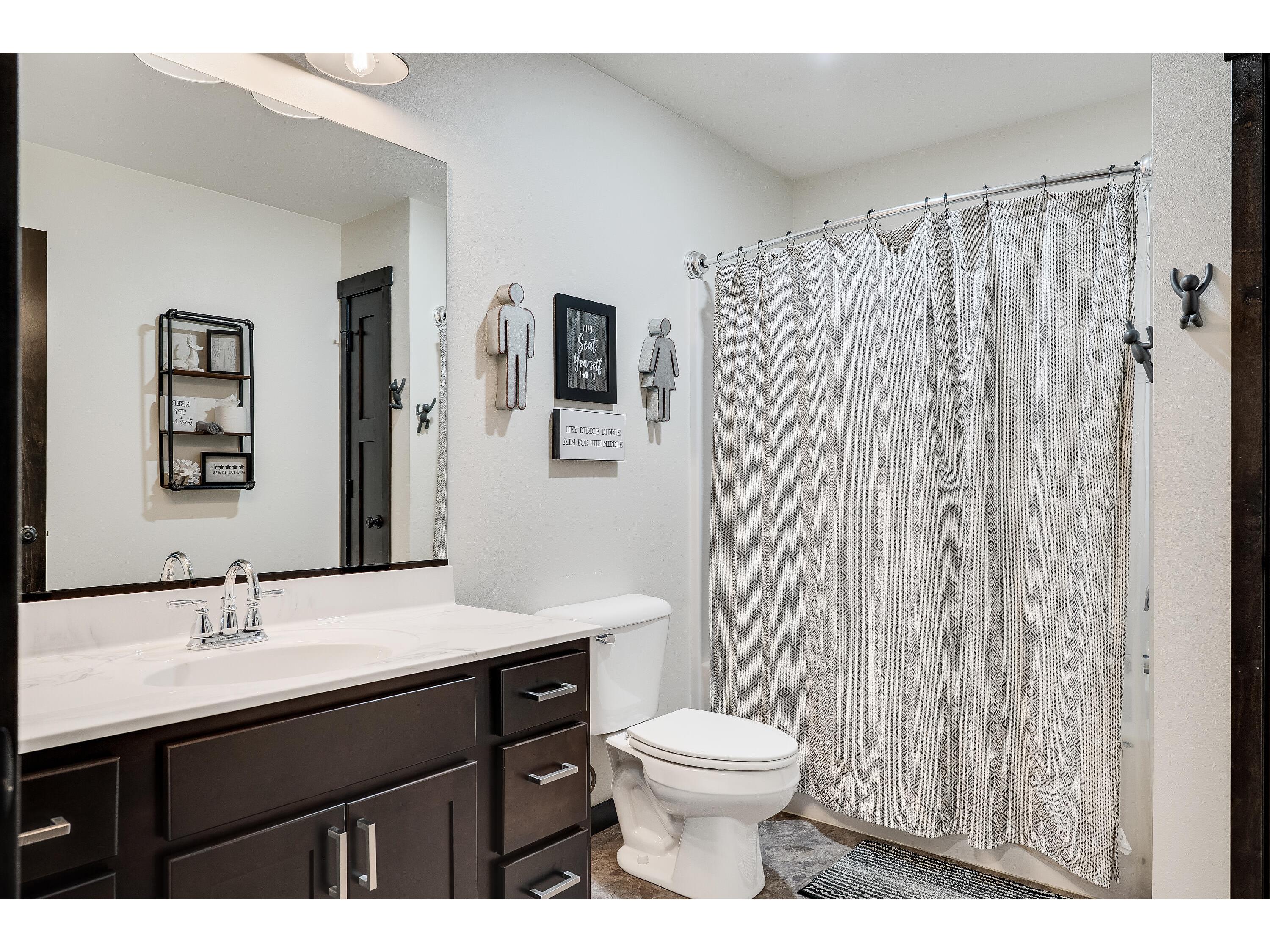 2012 Elinor Holmen WI 54636 1946650 image18