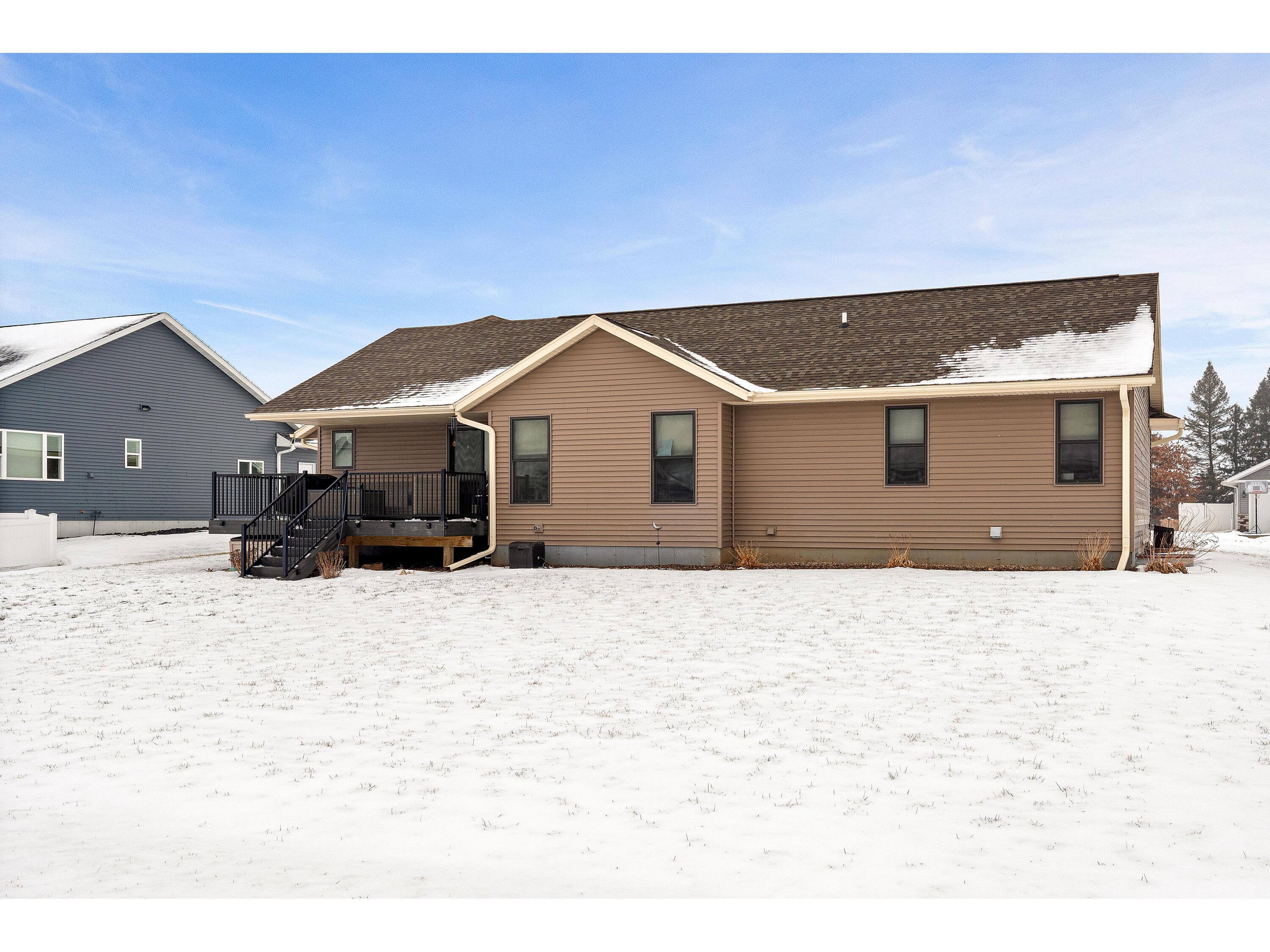 2012 Elinor Holmen WI 54636 1946650 image29