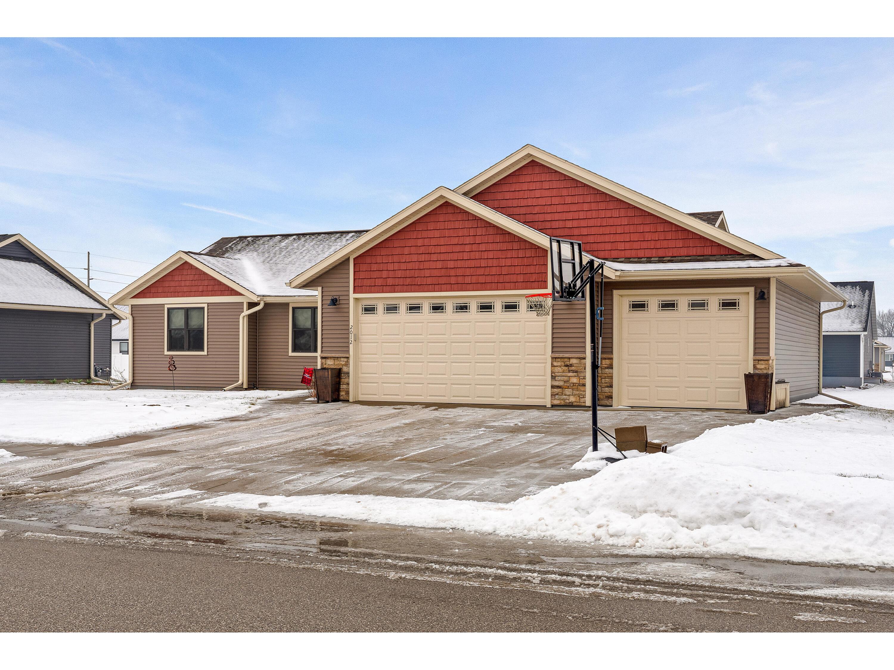 2012 Elinor Holmen WI 54636 1946650 image3