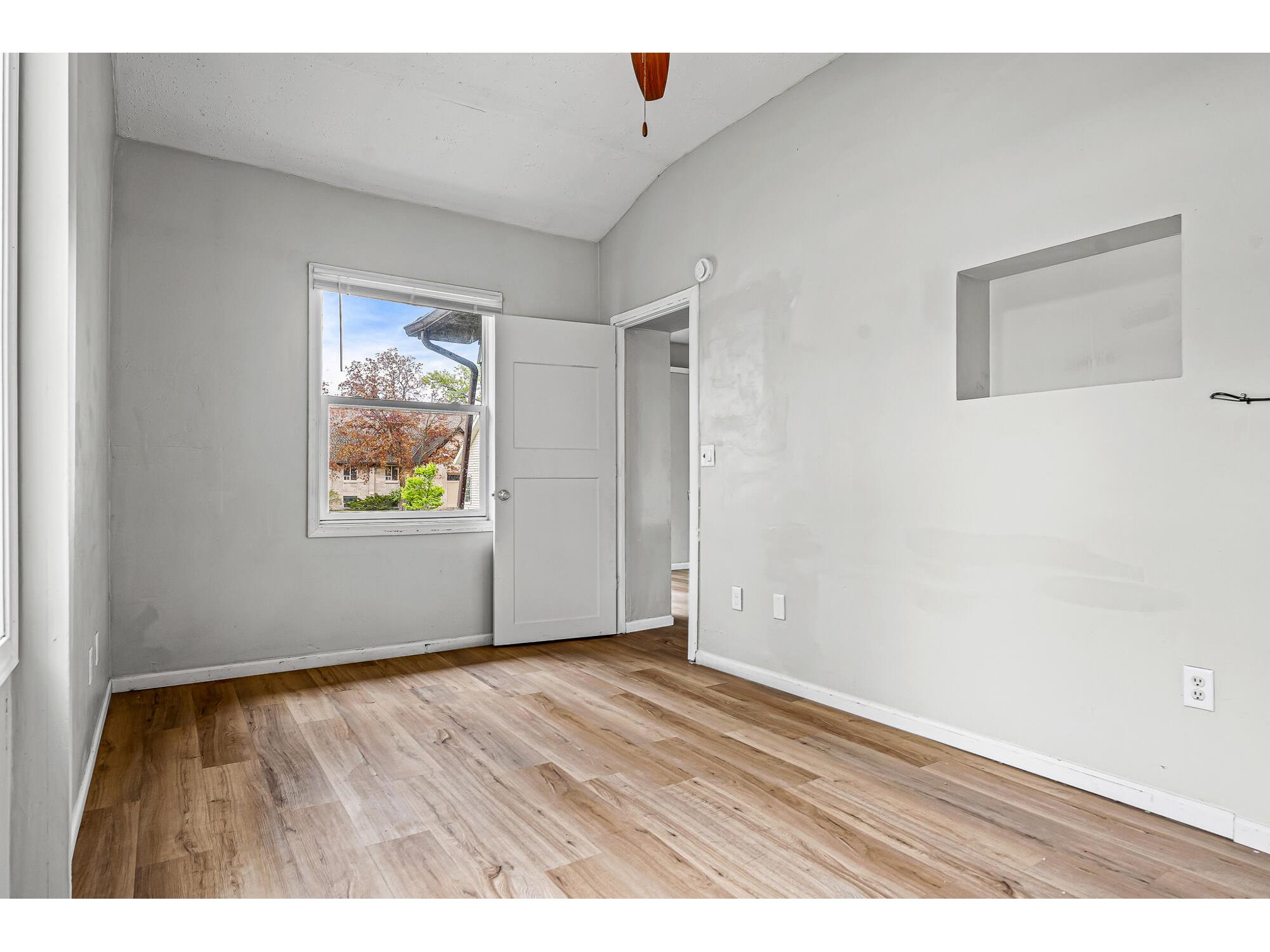 2016 21st La Crosse WI 54601 1960258 image17
